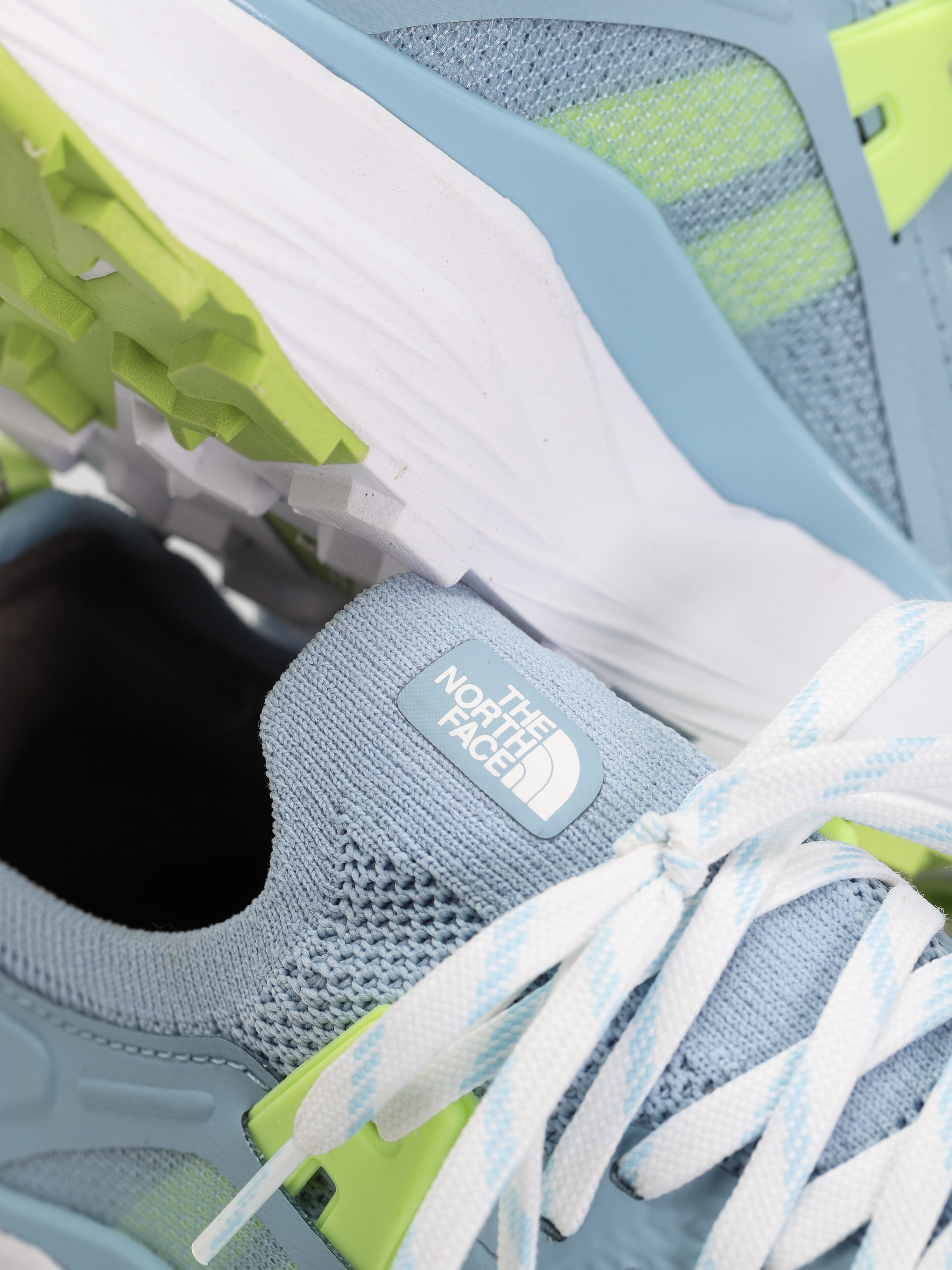 The North Face Vectiv Hypnum Cipők Wmn (beta blue/sharp green)