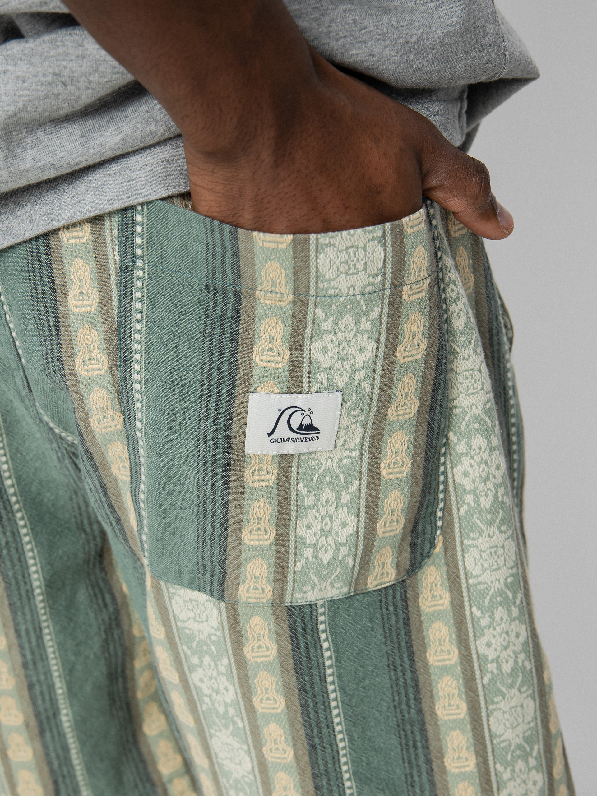 Quiksilver Taxer Jaccquard Rövidnadrág (sea pine vertical jacq)