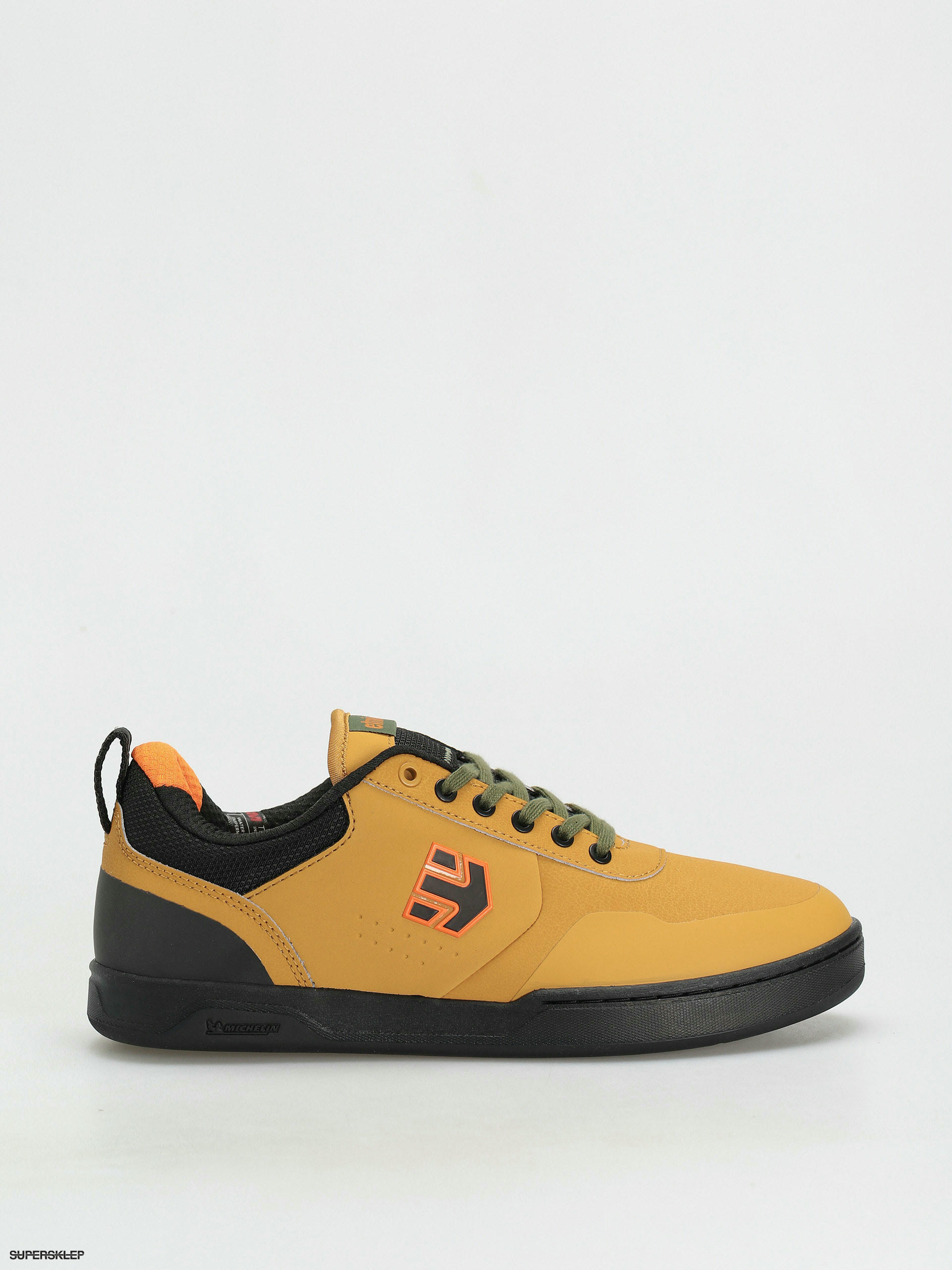 dc etnies