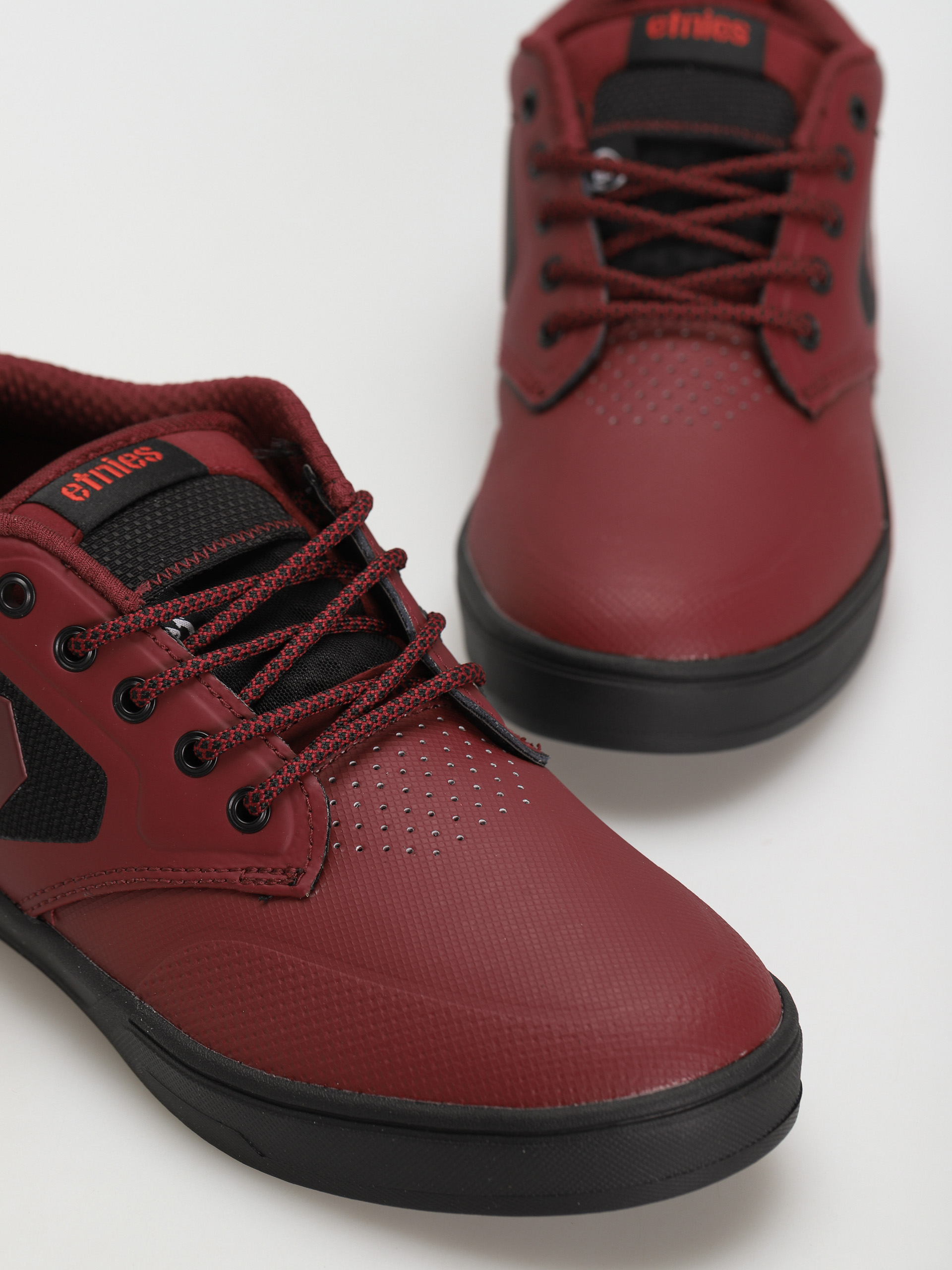 Etnies Semenuk Pro Cipők (burgundy)