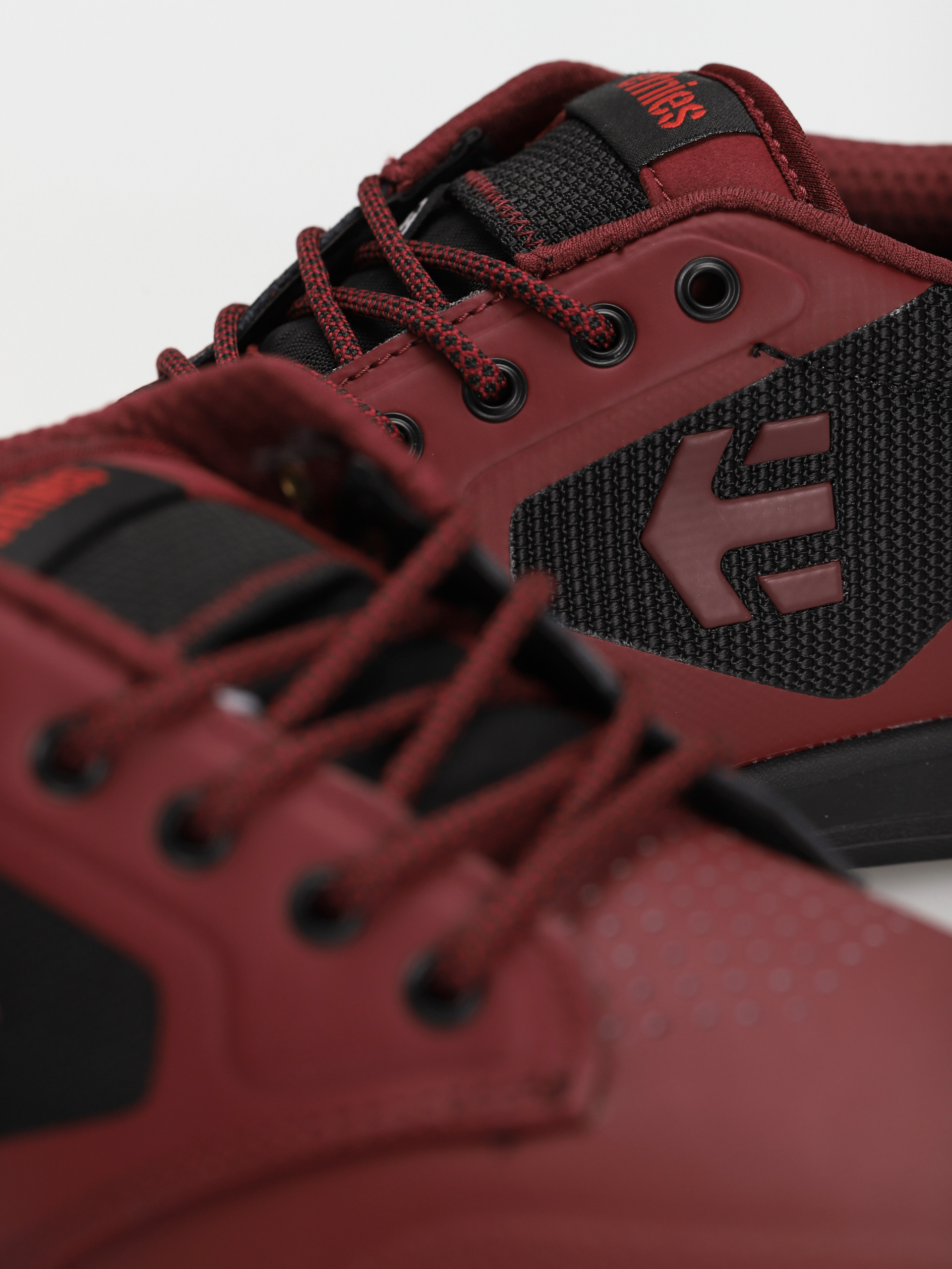 Etnies Semenuk Pro Cipők (burgundy)