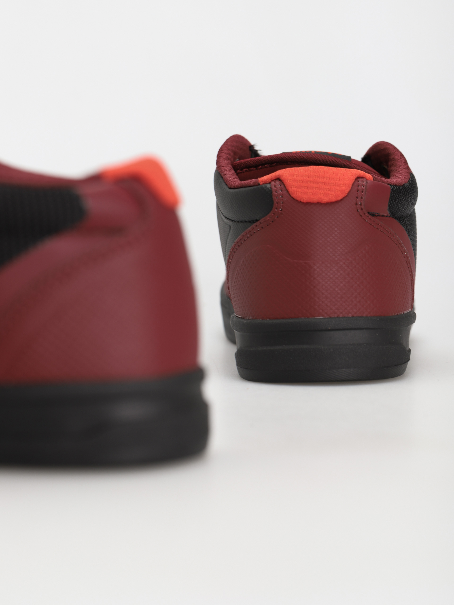 Etnies Semenuk Pro Cipők (burgundy)