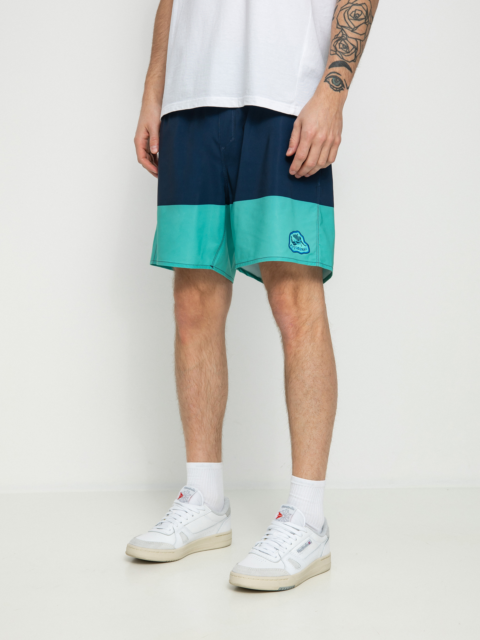 Patagonia Hydropeak Volley 16 in Boardshort (defend our oceans santa cruz block tidepool blue)
