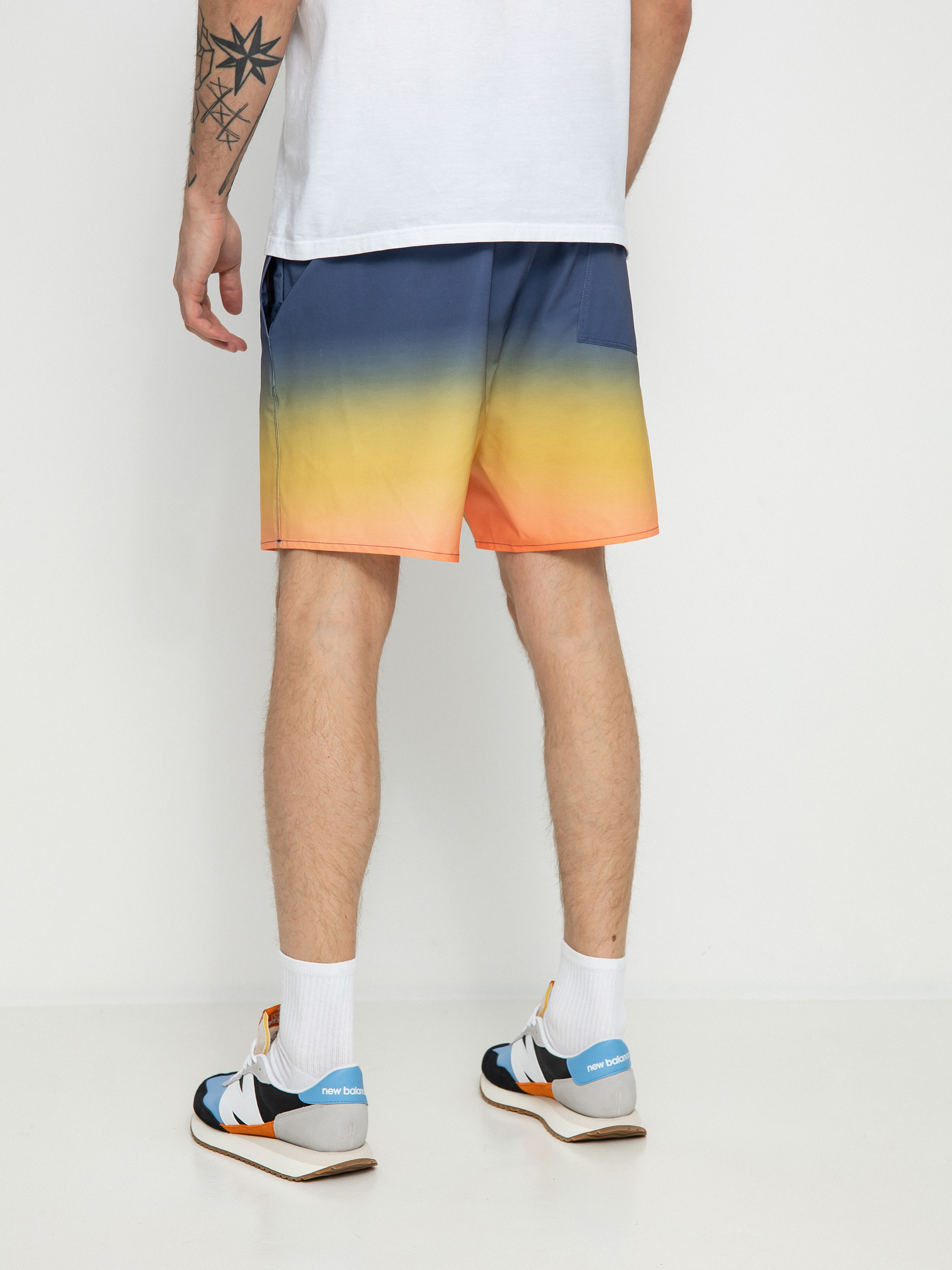 Patagonia Hydropeak Volley 16 in Boardshort (cosmic gradients tigerlily orange)