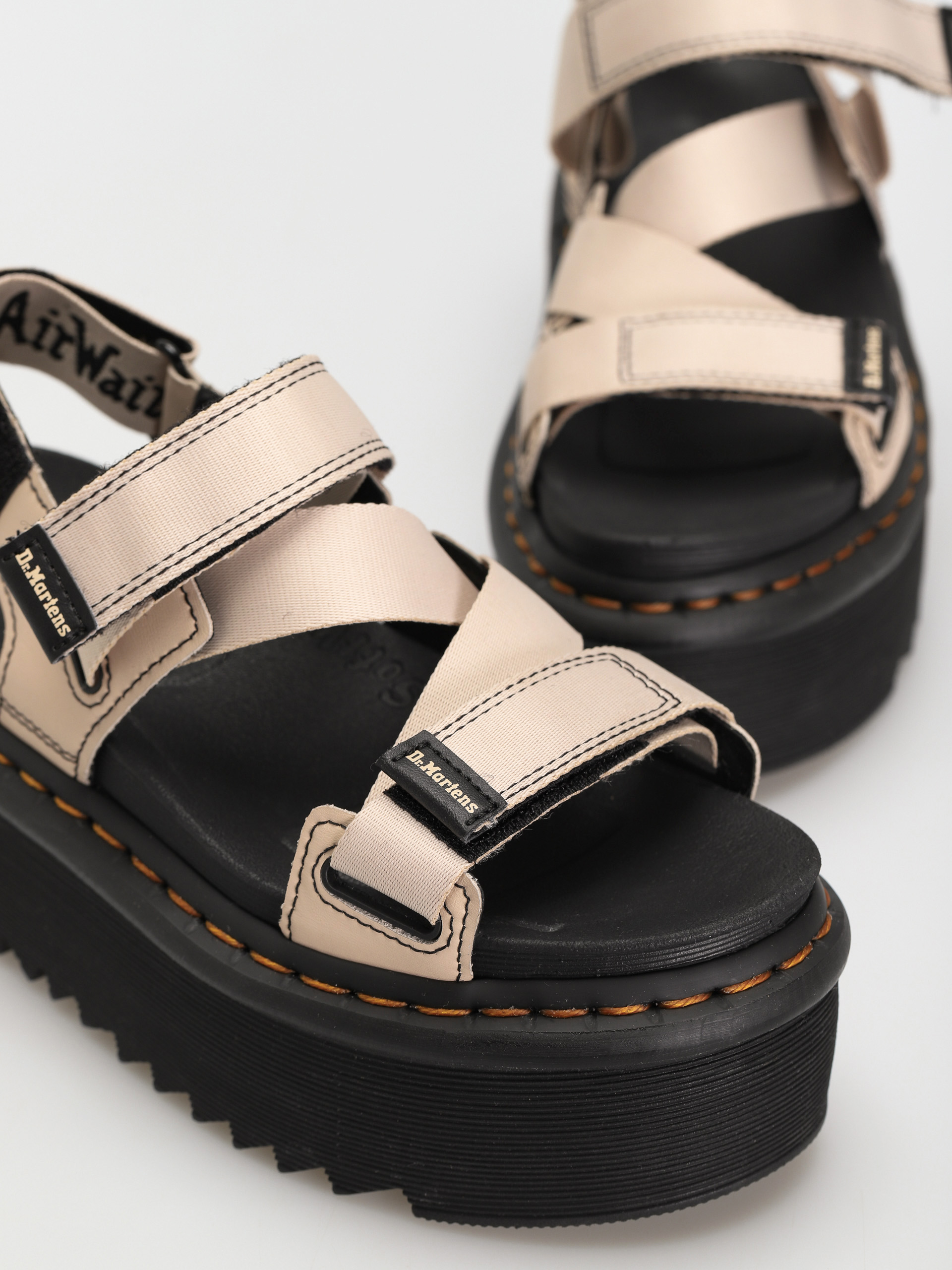 Dr. Martens Kimber Szandálok Wmn (warmsand hydro webbing)