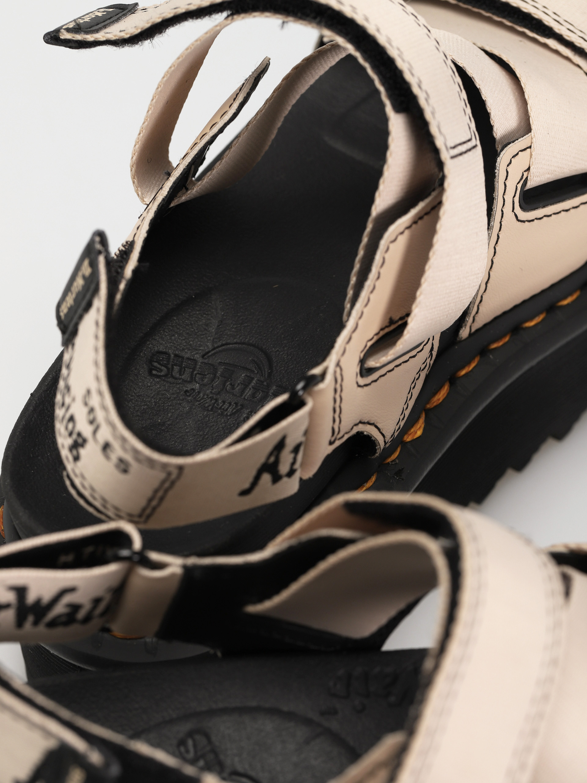 Dr. Martens Kimber Szandálok Wmn (warmsand hydro webbing)