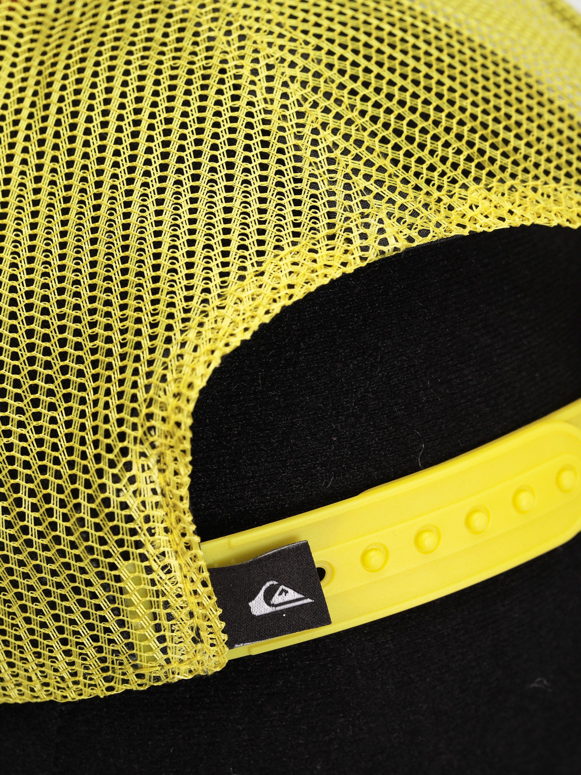 Quiksilver X Stranger Things Surfer Boy Trucker Baseball sapka (lemon zest)