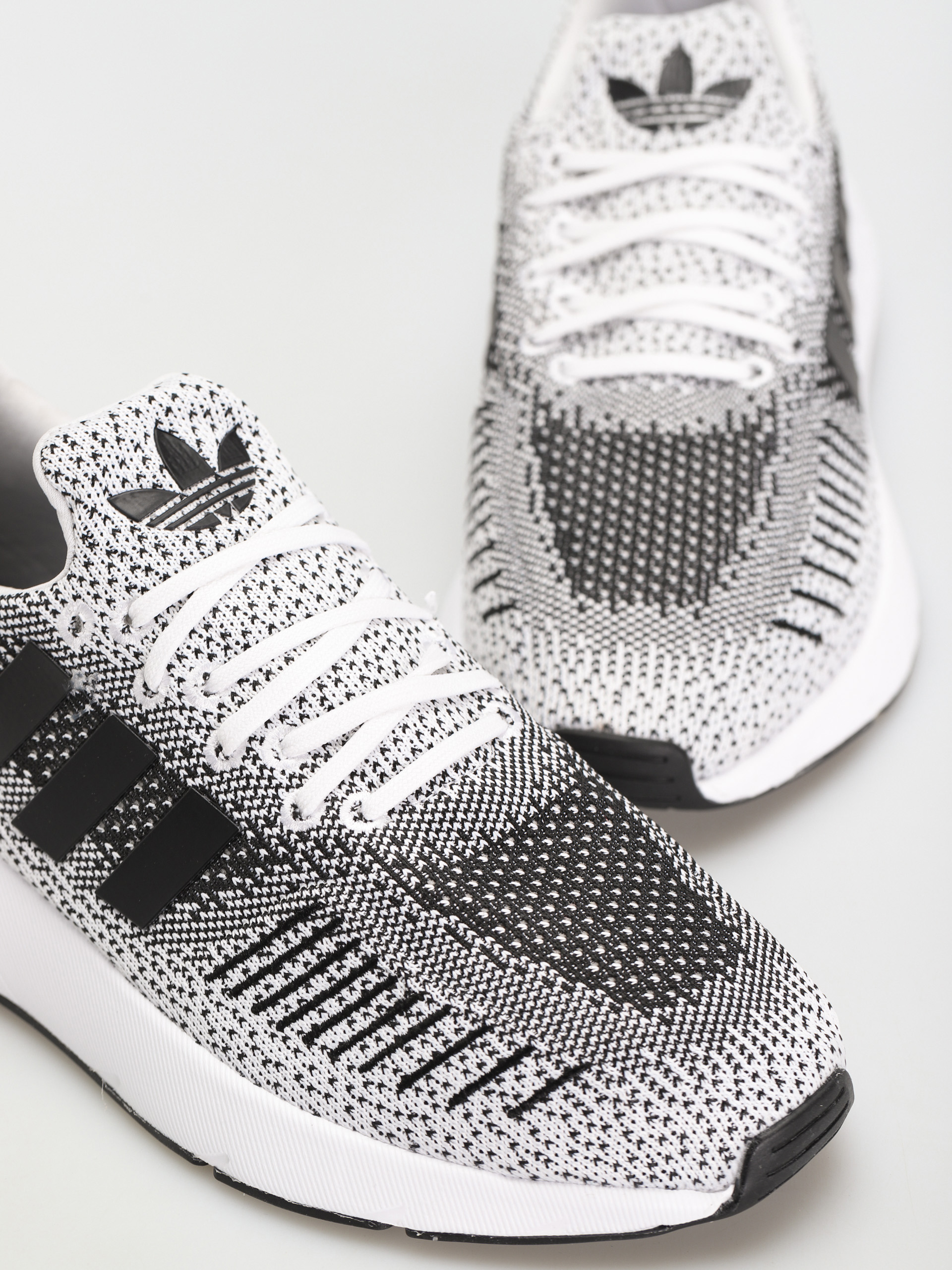 adidas Originals Swift Run 22 Cipők (ftwwht/ftwwht/cblack)