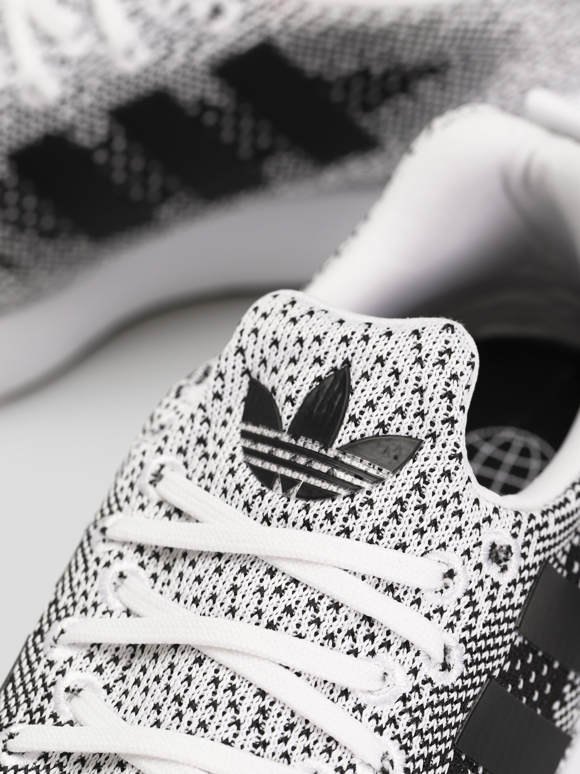 adidas Originals Swift Run 22 Cipők (ftwwht/ftwwht/cblack)