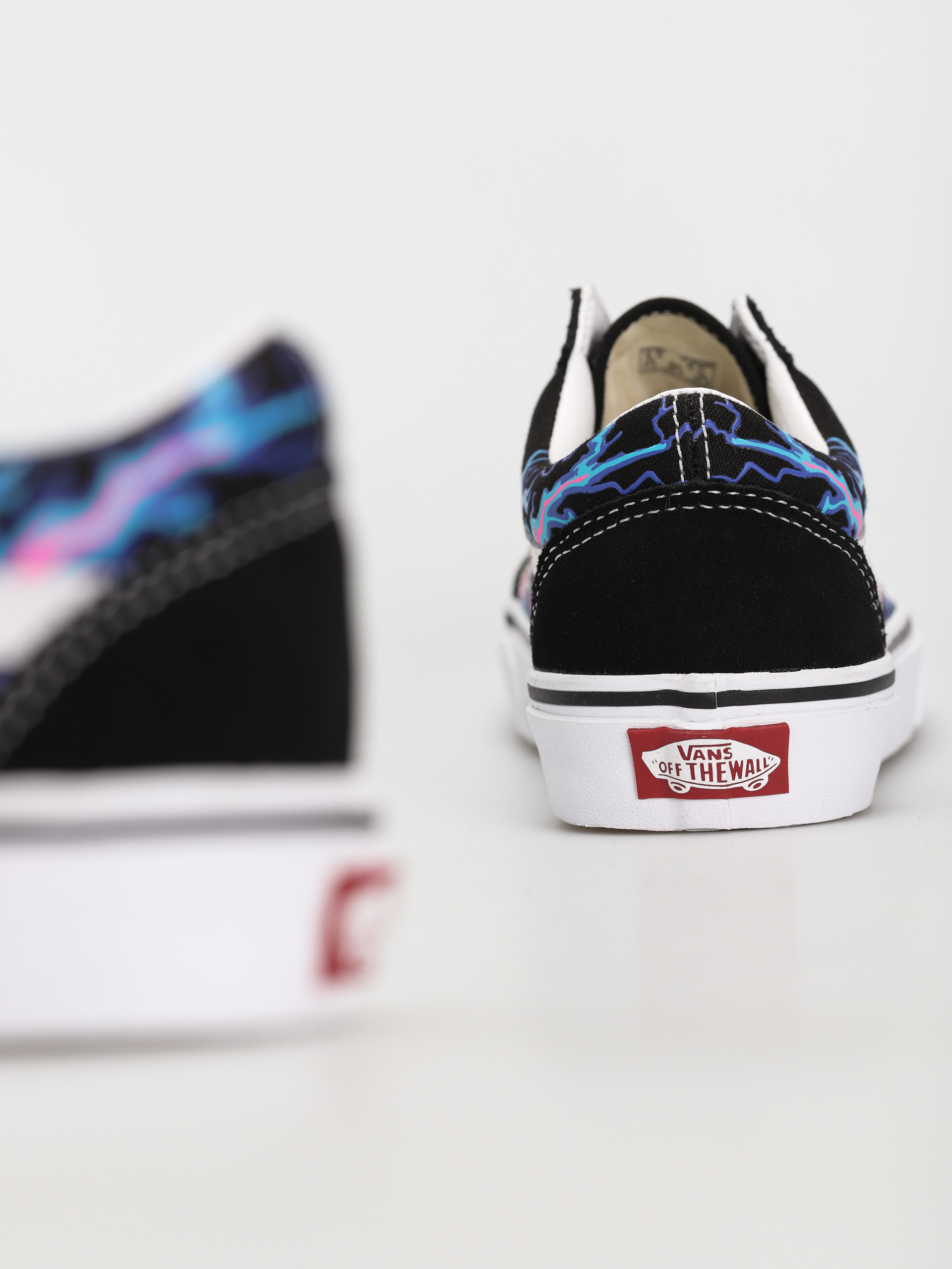 Vans Old Skool Cipők (electric flame/black/true white)