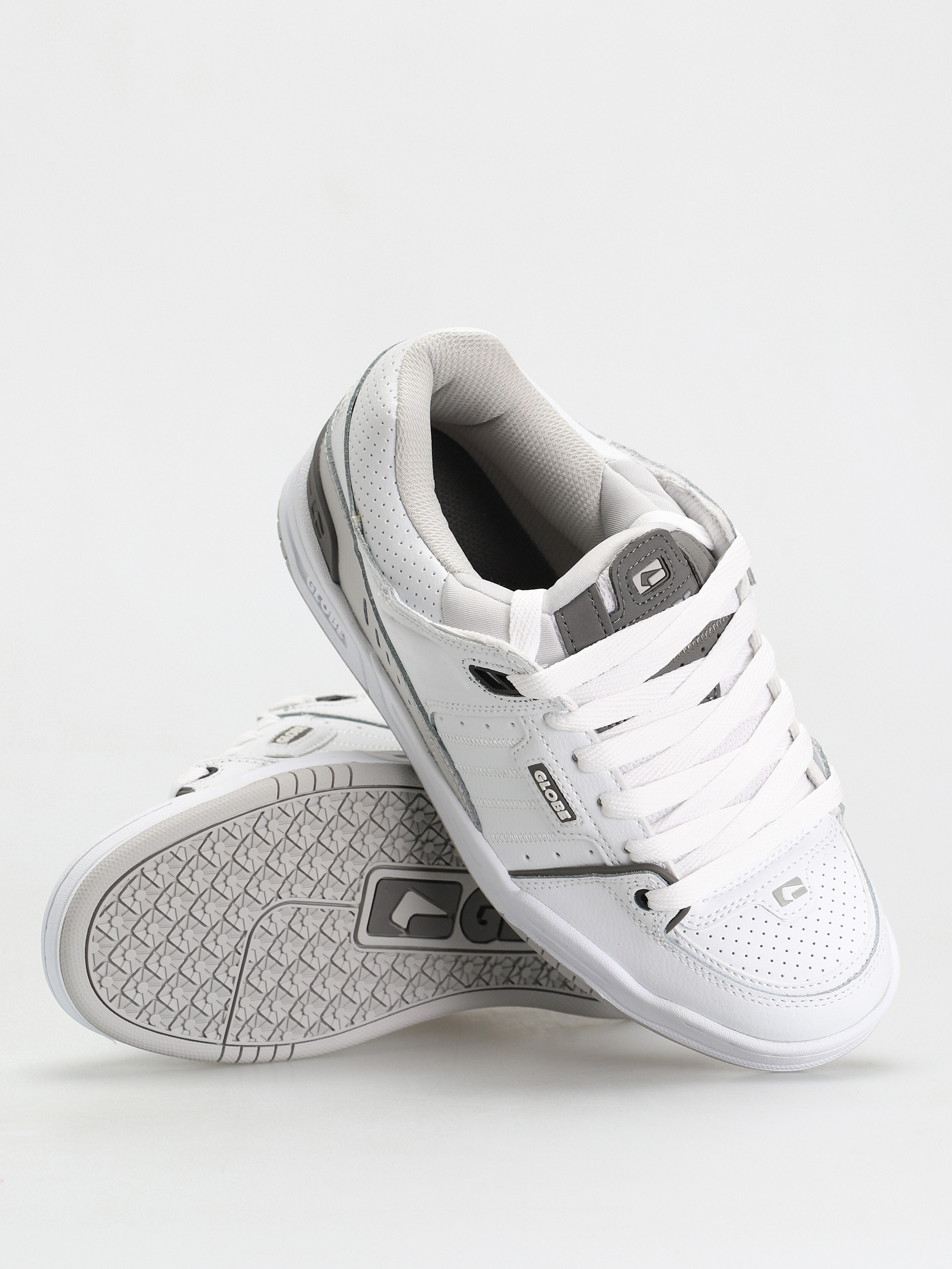 Globe Fusion Cipők (white/charcoal/grey)