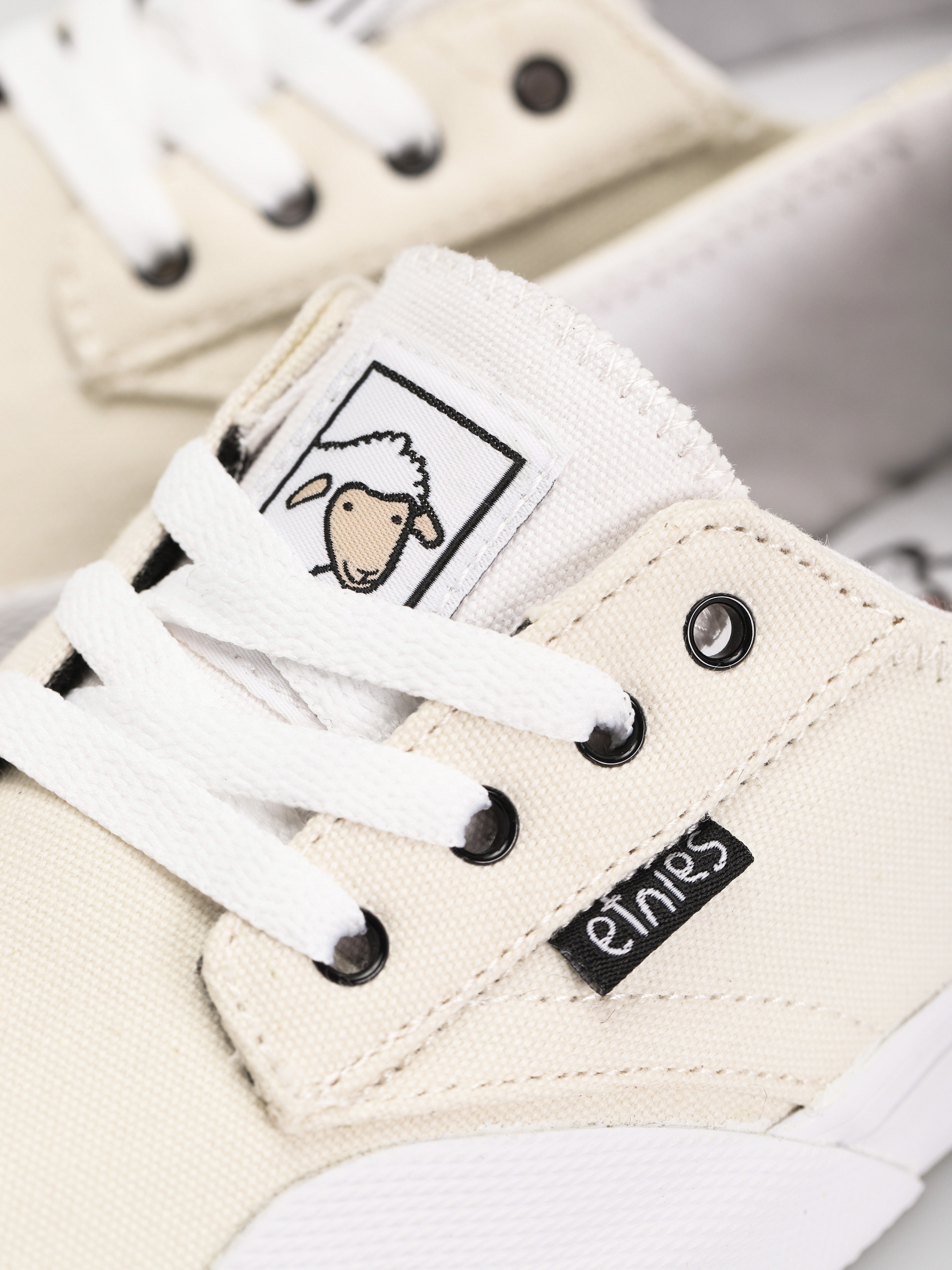 Etnies Jameson Vulc Ls X Sheep Cipők (white/white/gum)