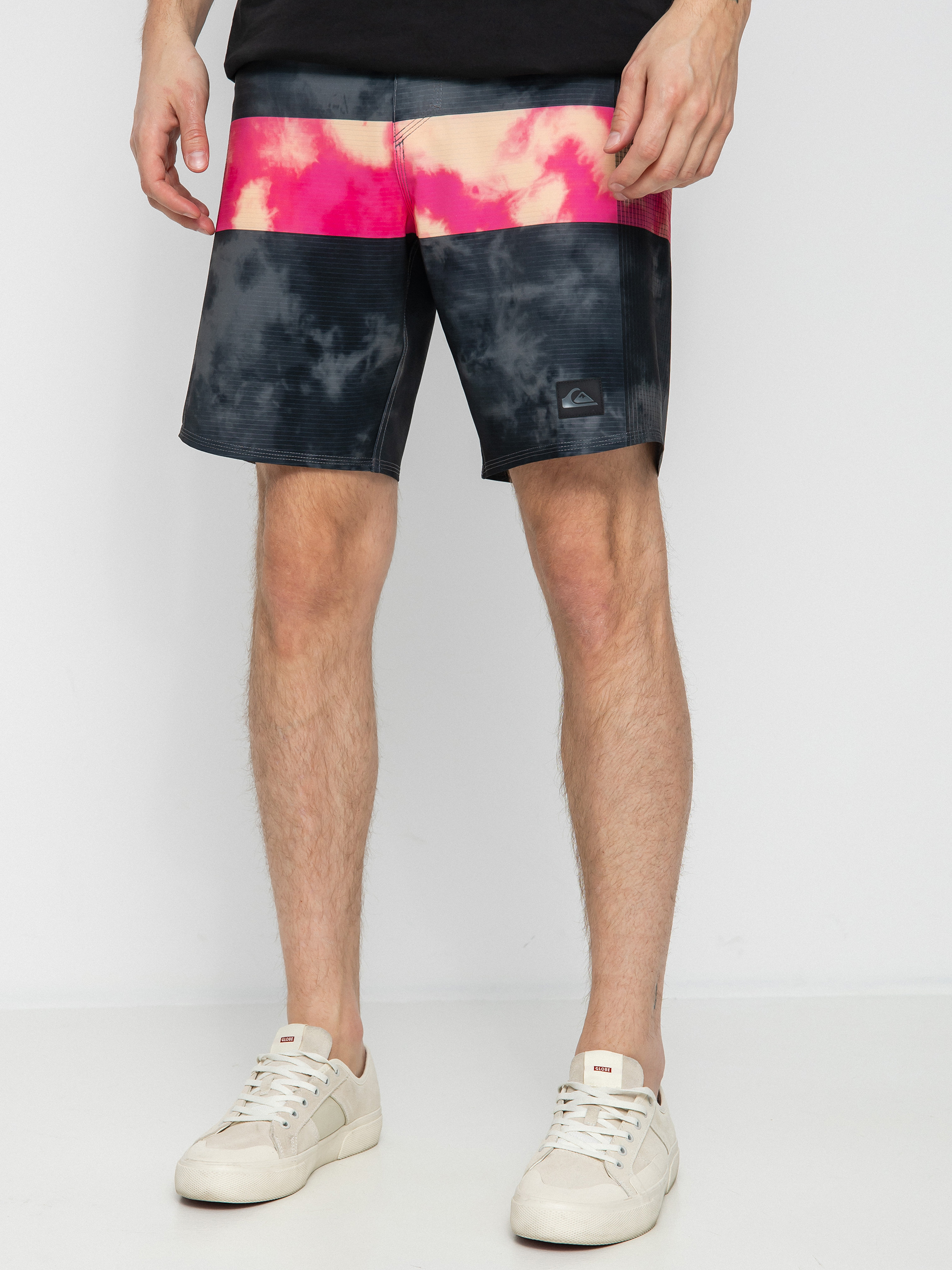 Quiksilver Highlite Arch Boardshort (shocking pink)