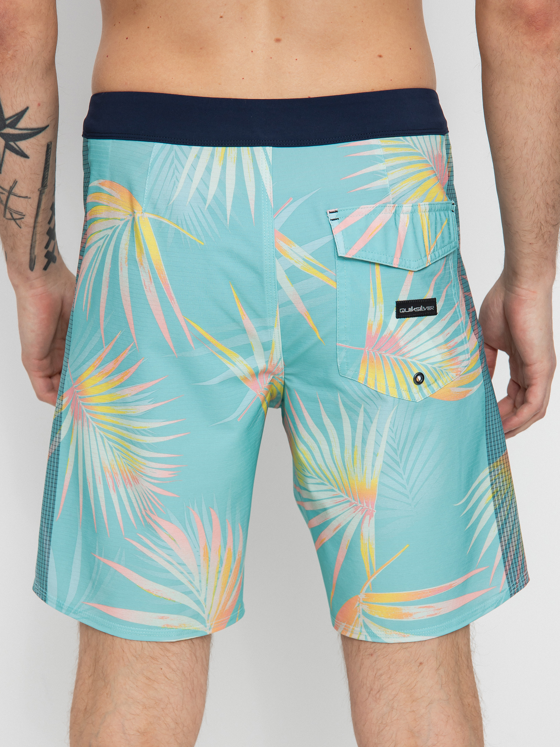 Quiksilver Highlite Arch Boardshort (angel blue)