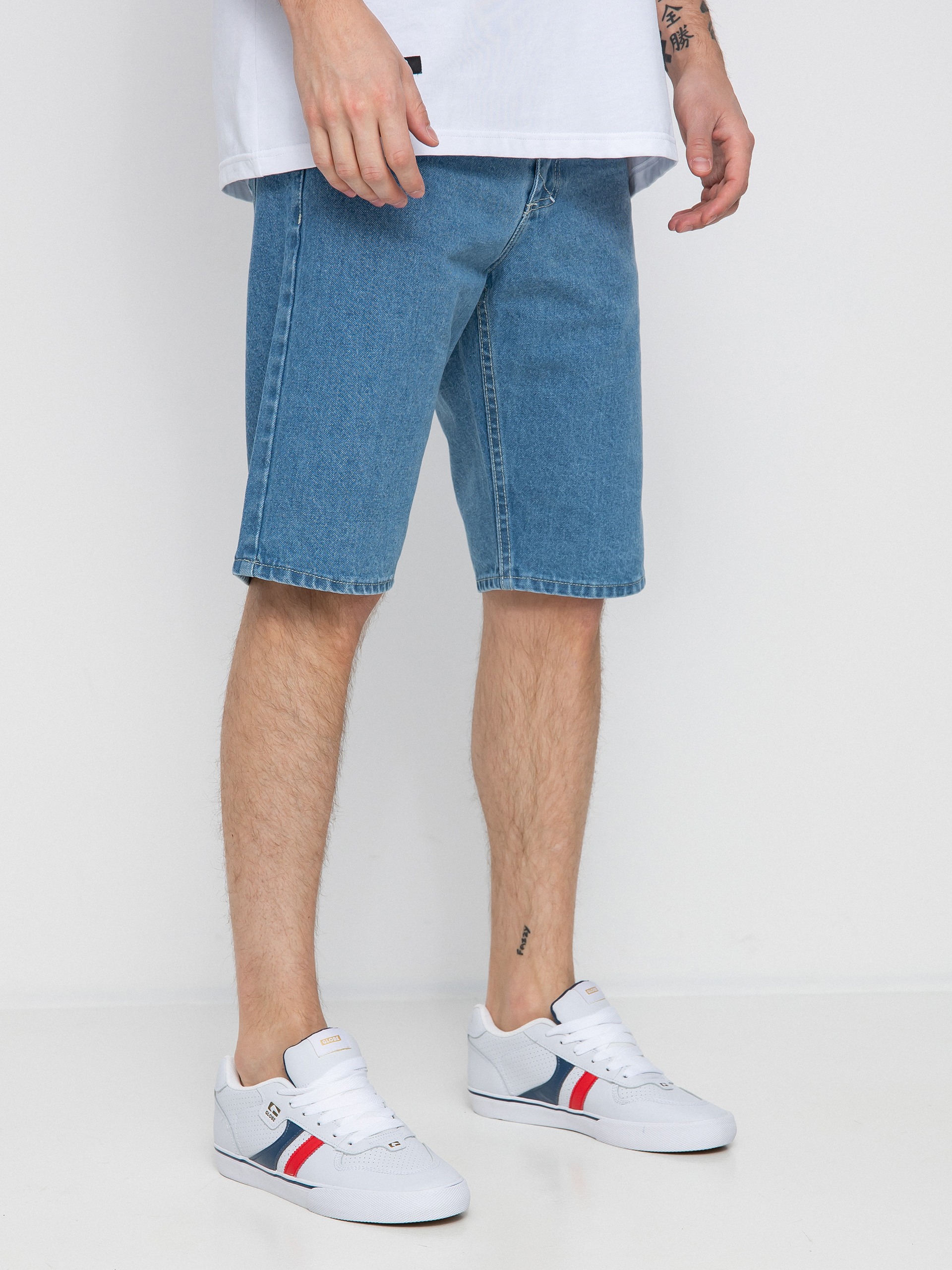 MassDnm Signature Jeans Straight Fit Rövidnadrág (light blue)