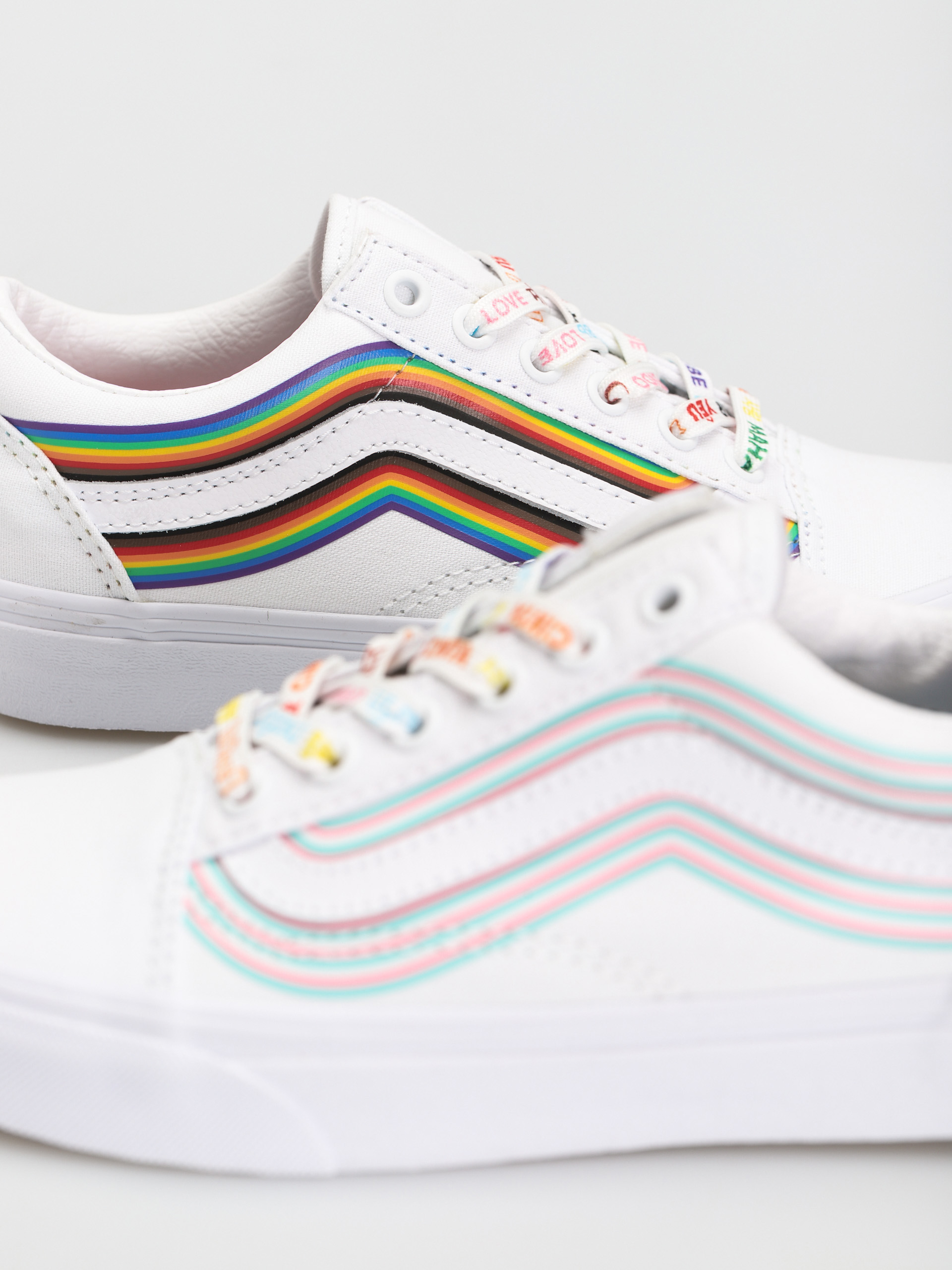Vans Old Skool Cipők (pride/white/true white)
