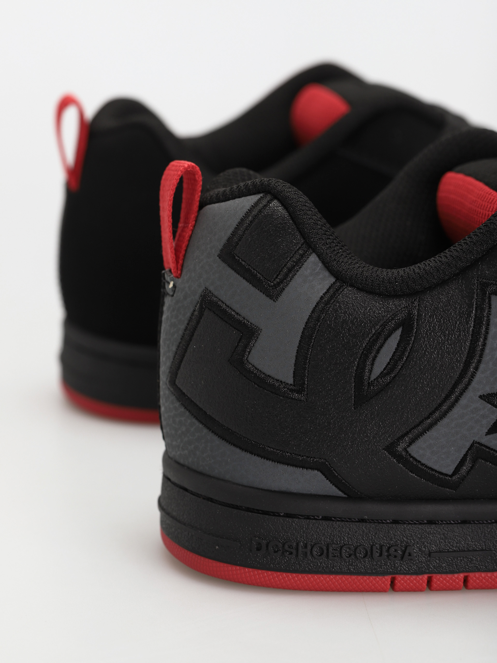 DC Court Graffik Sq Cipők (black/grey/red)