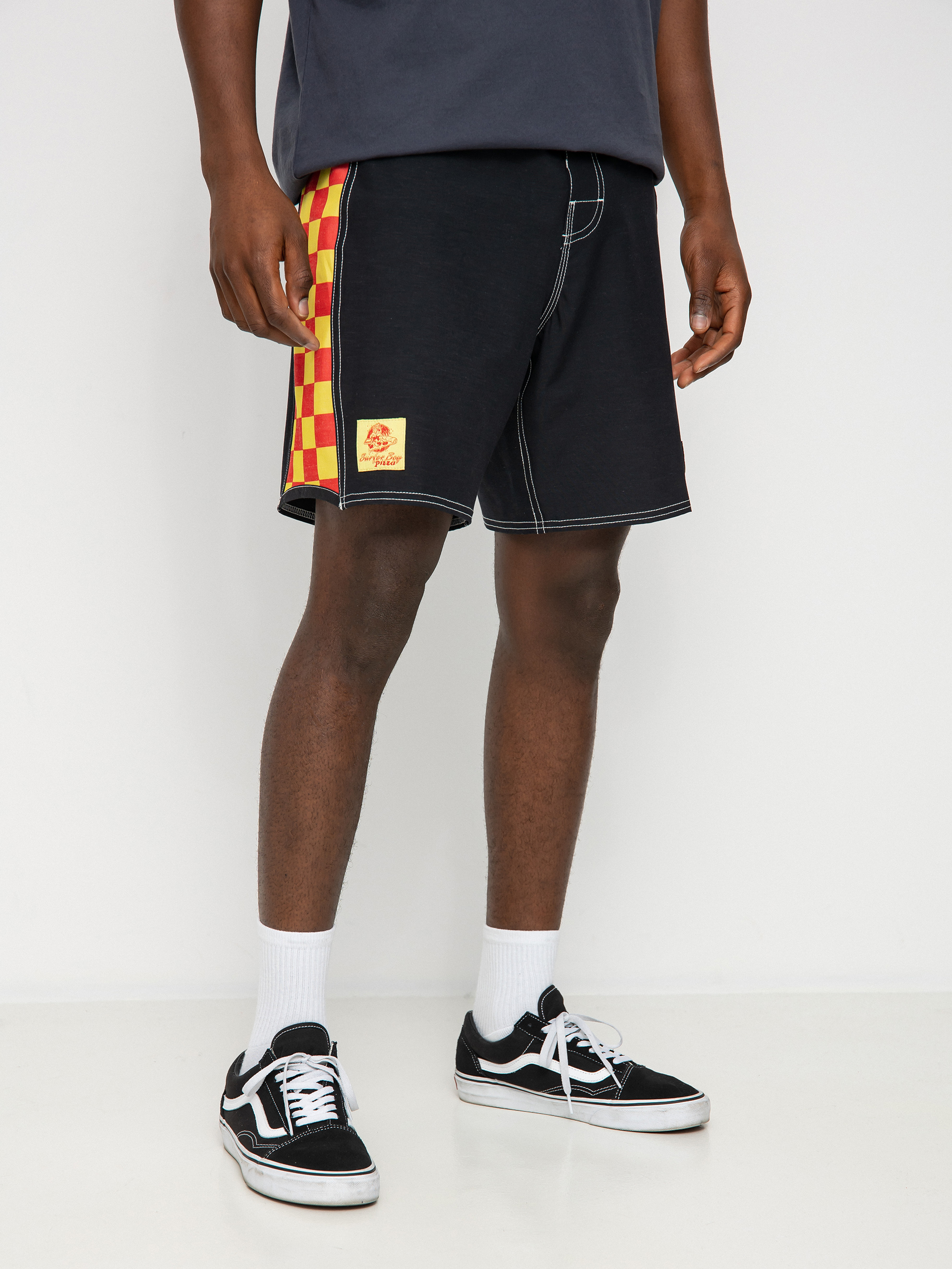 Quiksilver X Stranger Things Original Archsurfer Boy 18 Boardshort (black)