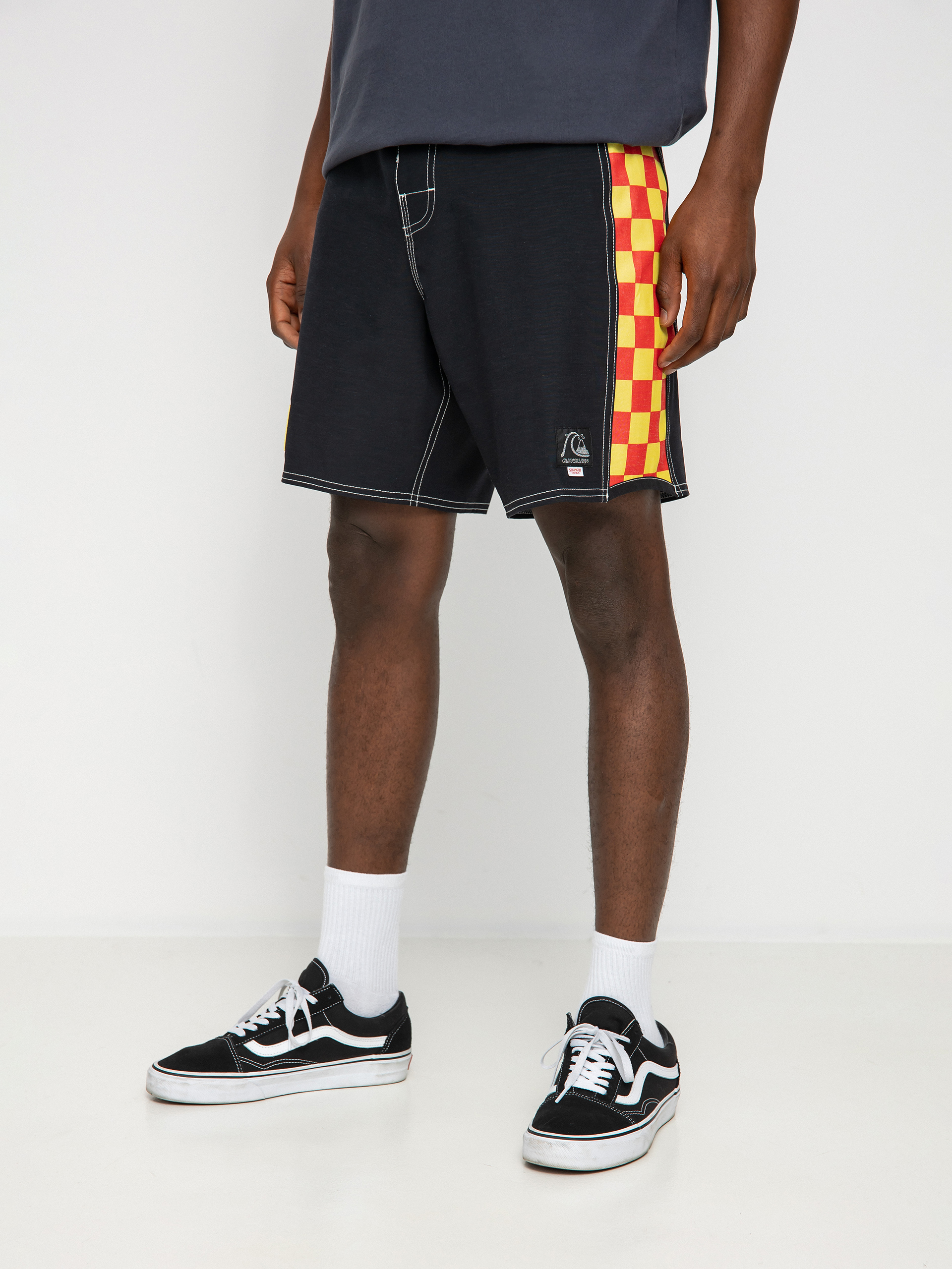 Quiksilver X Stranger Things Original Archsurfer Boy 18 Boardshort (black)