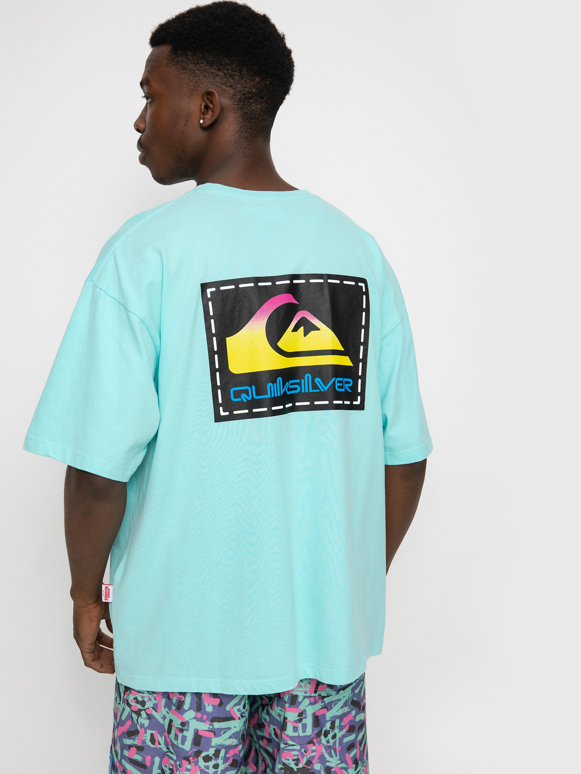 Quiksilver X Stranger Things Rainbow póló (little boy blue)