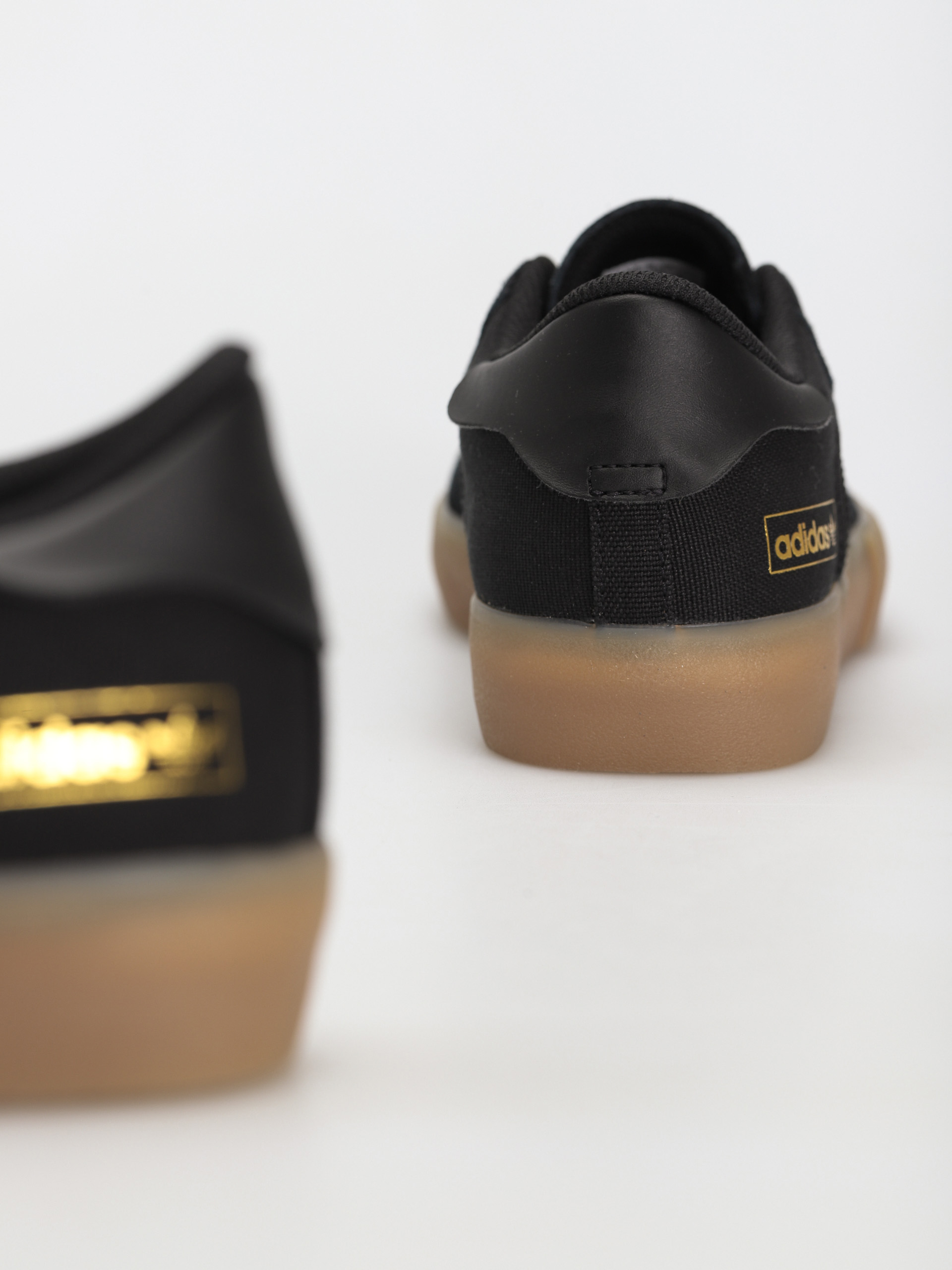 adidas Matchbreak Super Cipők (cblack/cblack/goldmt)