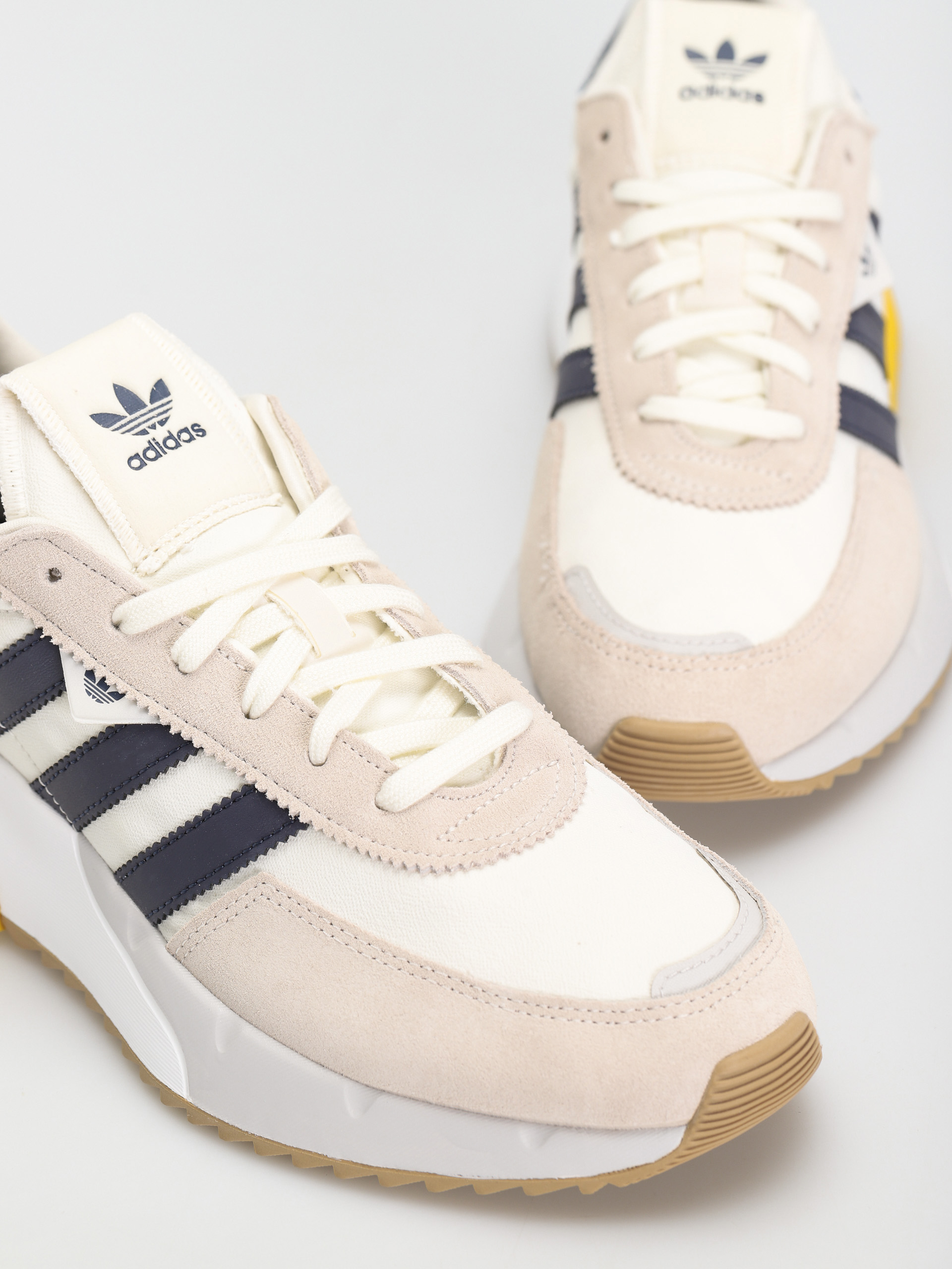 adidas Originals Retropy F2 Cipők (owhite/shanav/hazyel)