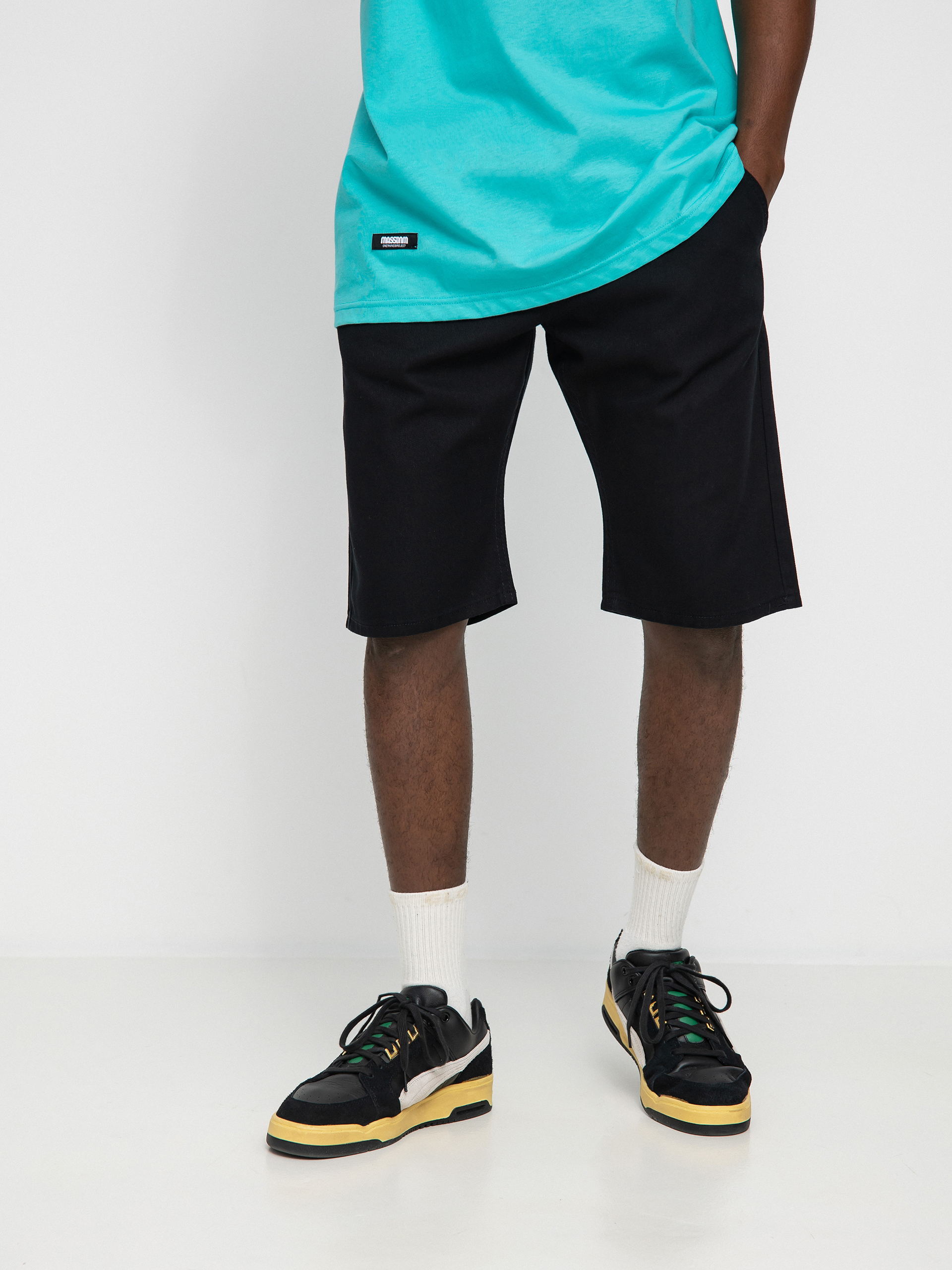 MassDnm Signatur Straight Fit Rövidnadrág (signature black)