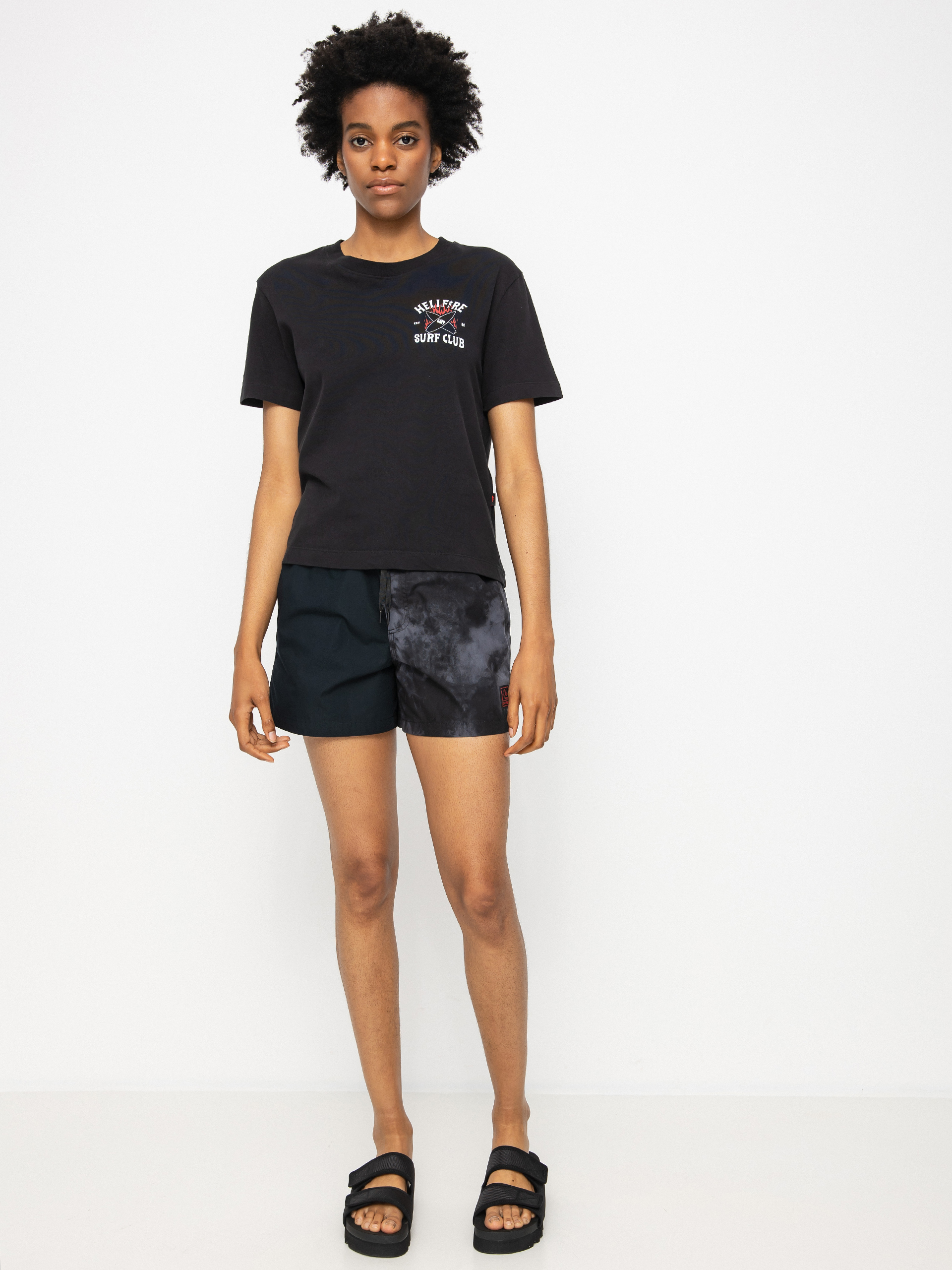 Quiksilver X Stranger Things 86 Crop póló Wmn (black)
