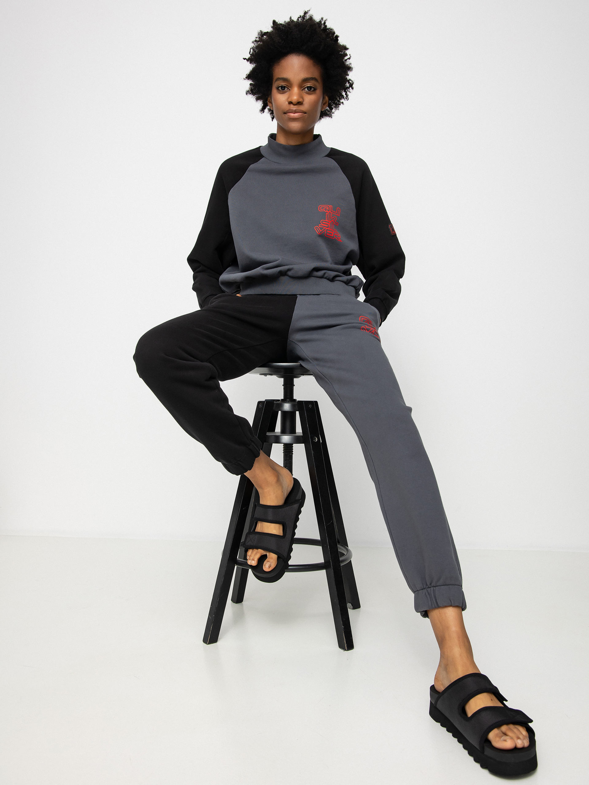 Quiksilver X Stranger Things Upside Down Pulóver Wmn (iron gate)