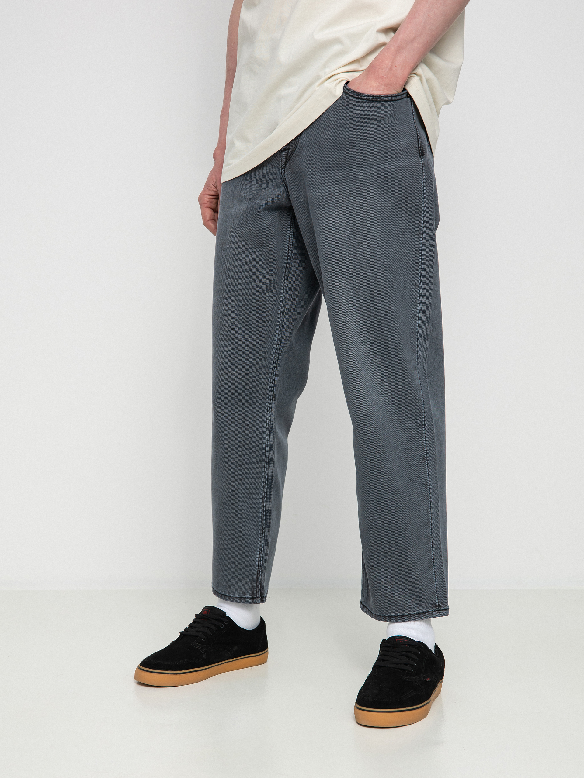 Volcom Modown Tapered Denim Kisnadrág (fade to black)