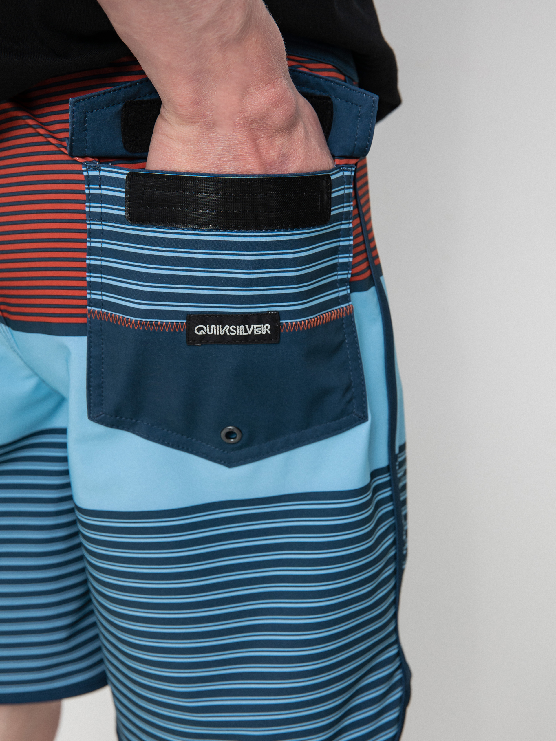 Quiksilver Surfsilk Tijuana 18 Boardshort (insignia blue)