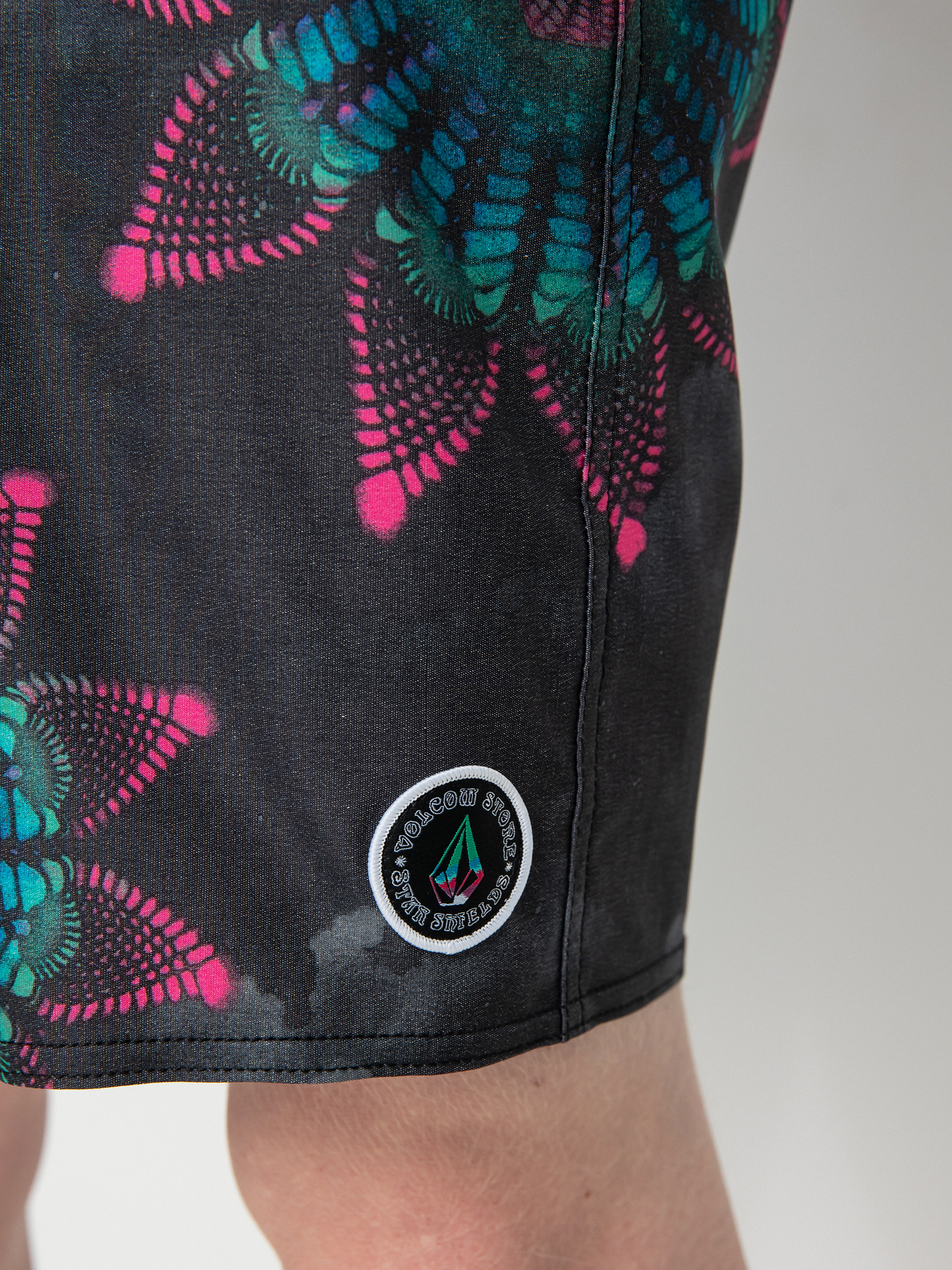 Volcom Star Shields Fa Stoney 18 Boardshort (black)