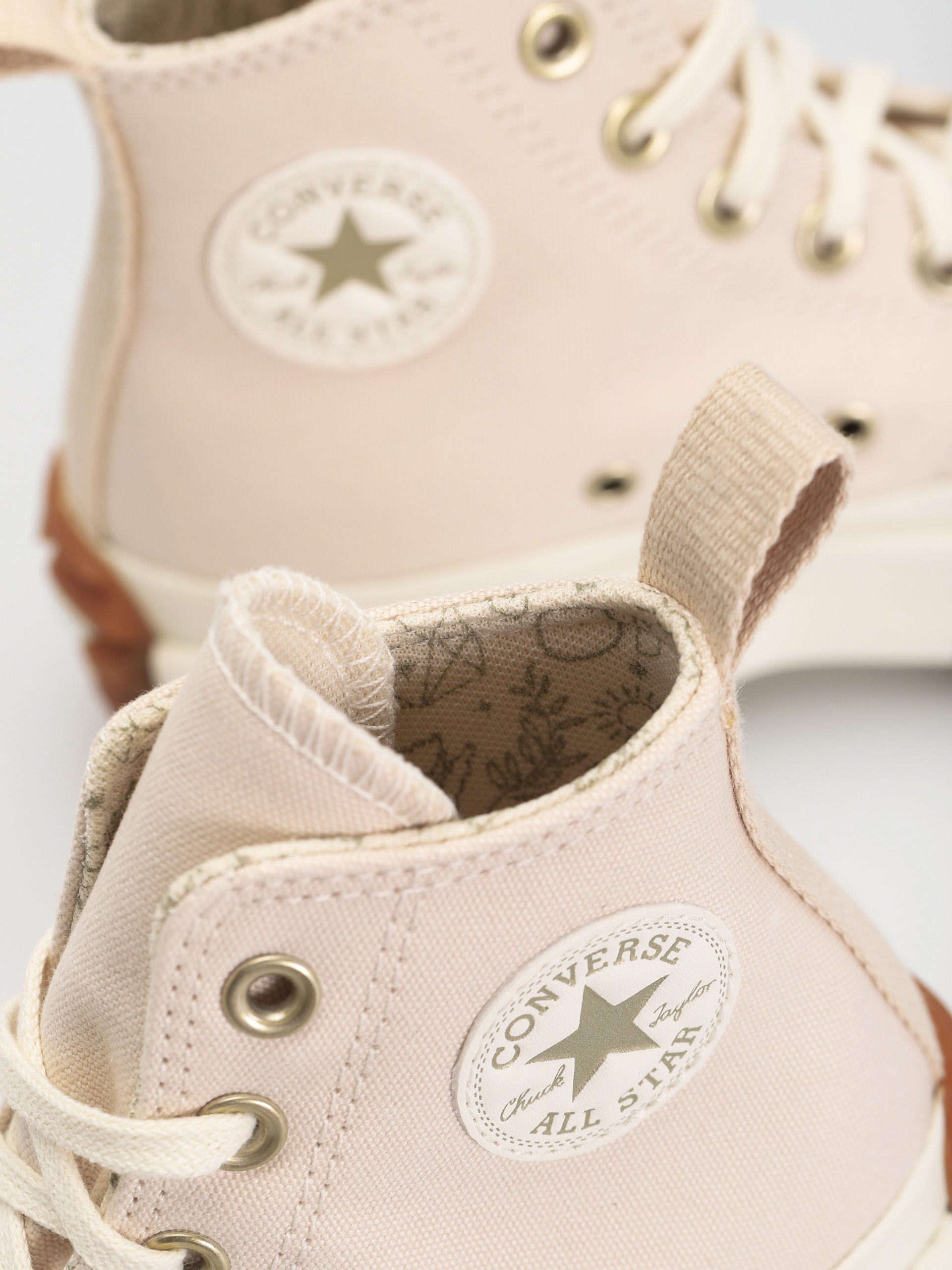 Converse Run Star Hike Hi Cipők (natural ivory/egret/gum)