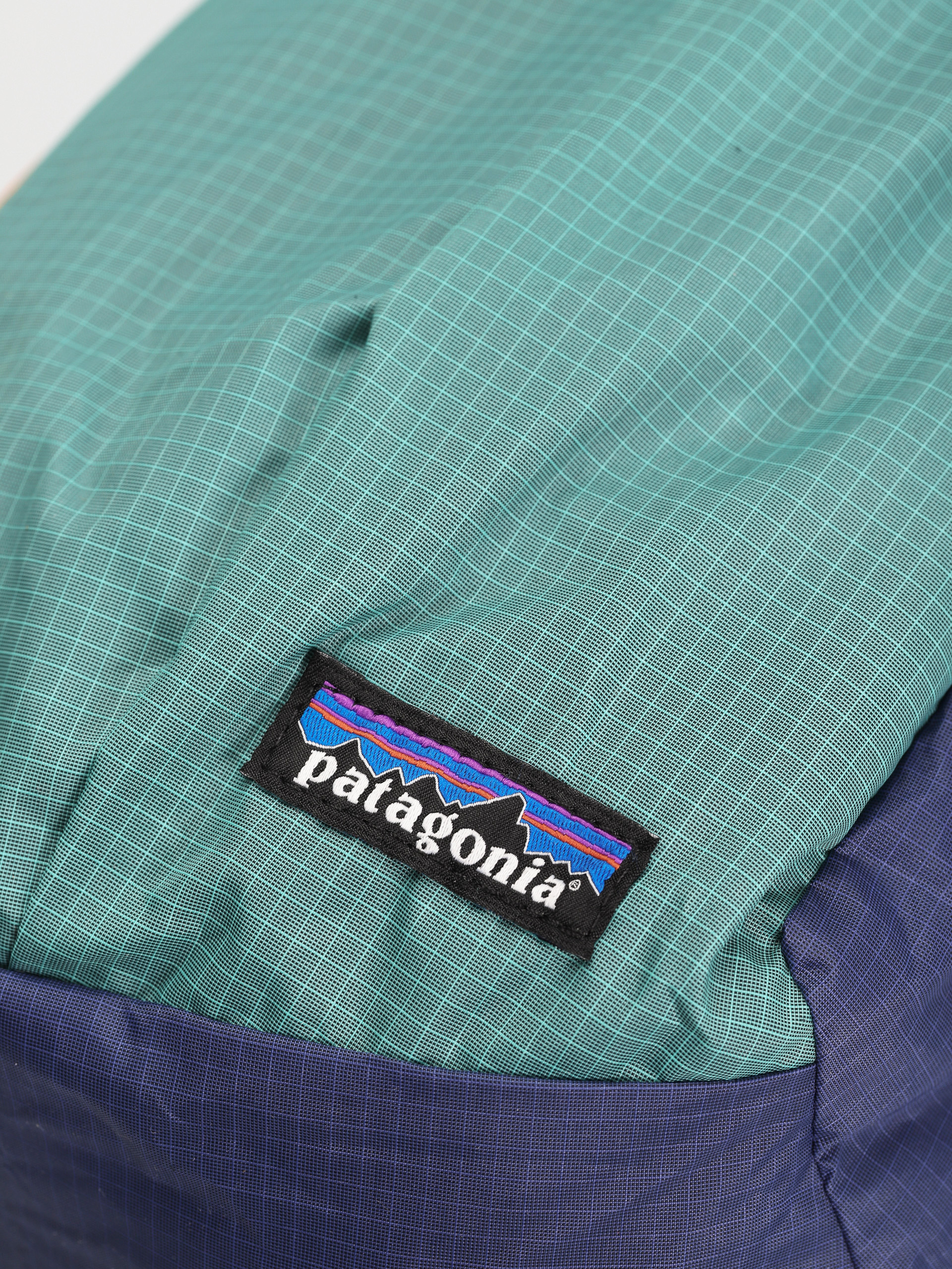 Patagonia Ultralight Black Hole Sling Hátizsák (fresh teal)