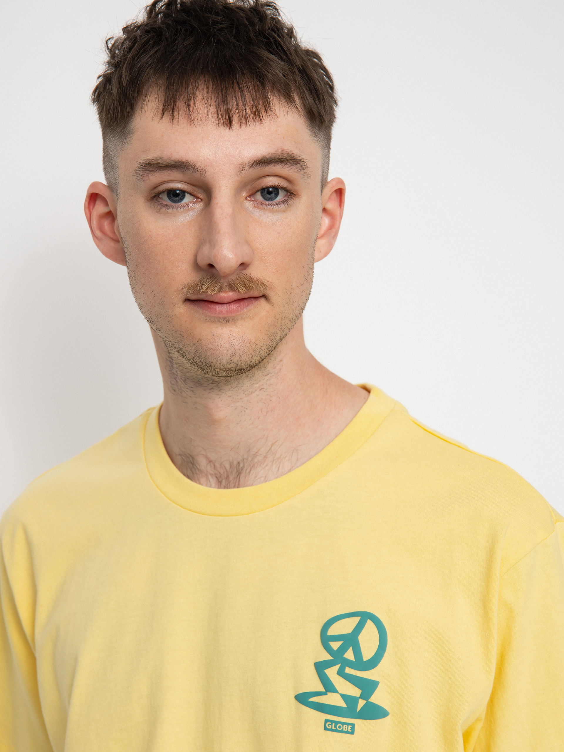 Globe Peace Man póló (mellow)