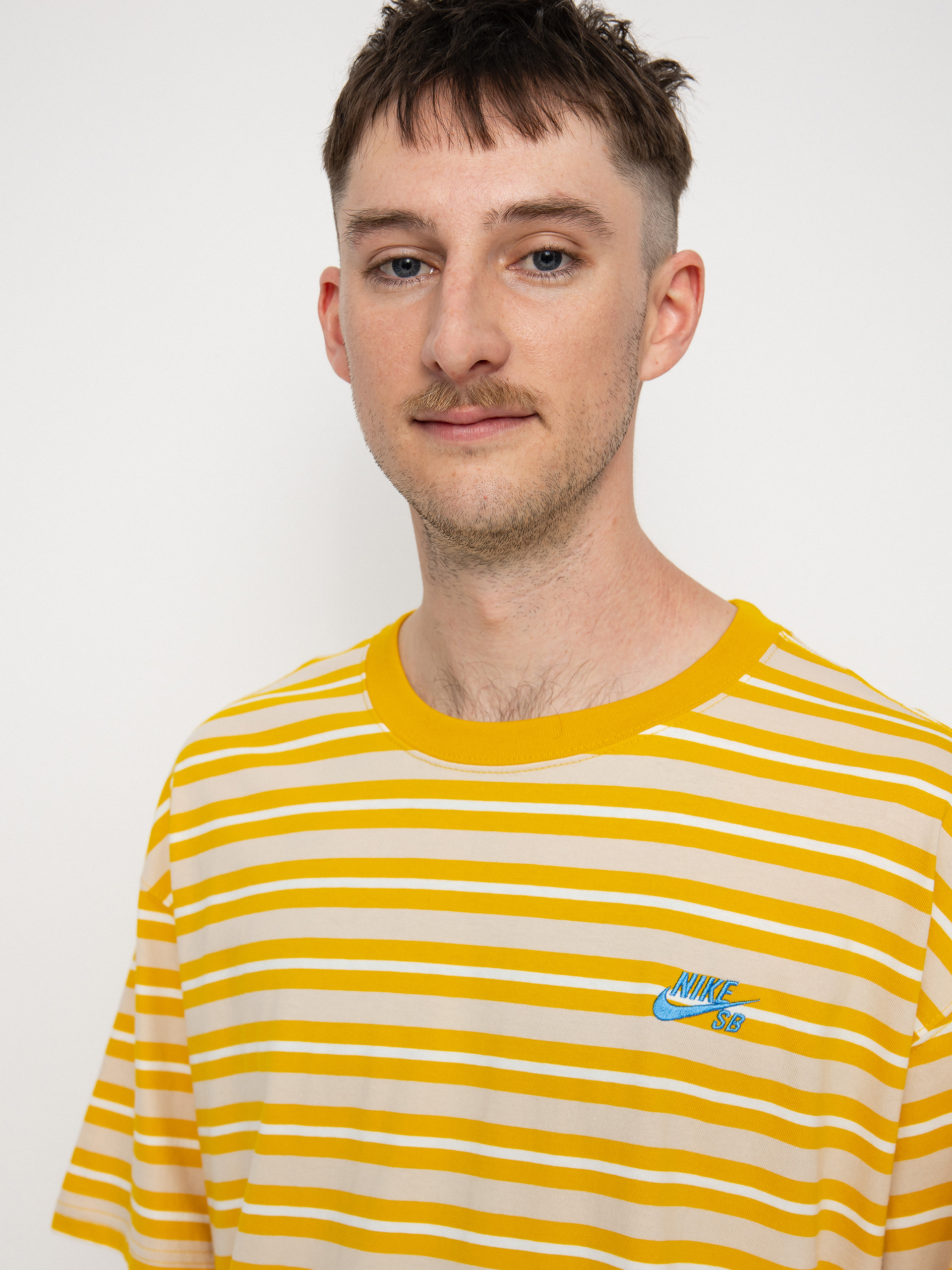 Nike SB YD Stripe póló (dark sulfur/sanddrift/sail)