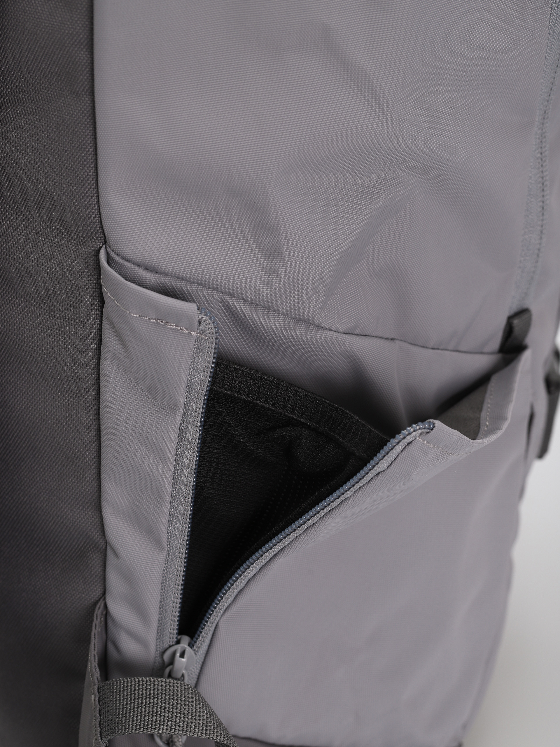 Burton Kilo 2.0 27L Hátizsák (sharkskin)