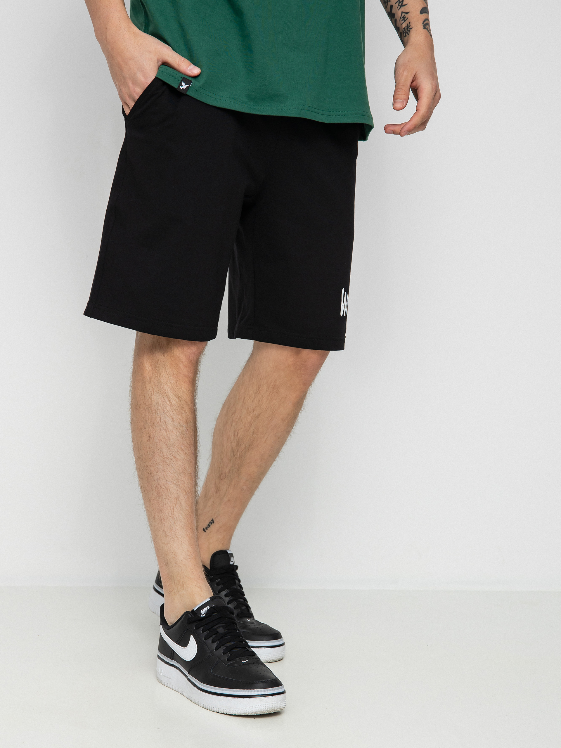 MassDnm Signature Straight Fit Rövidnadrág (black)