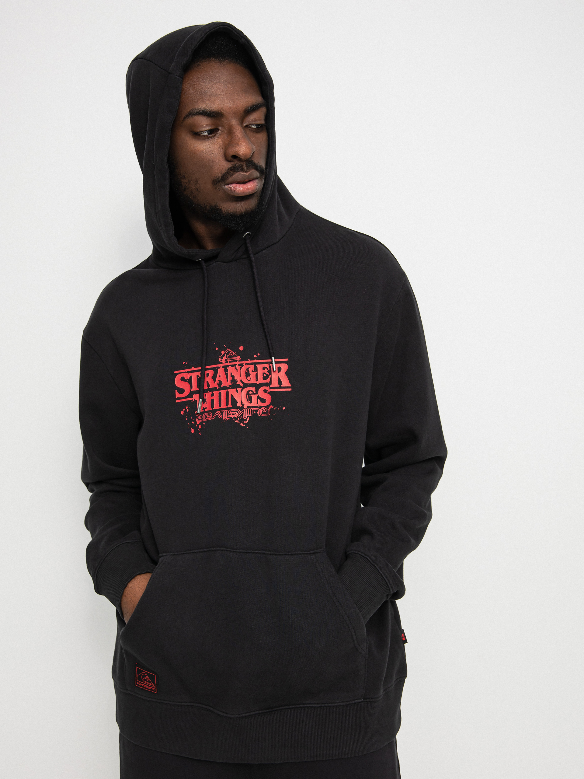 Quiksilver X Stranger Things Official Logo HD Kapucnis pulóver (black)
