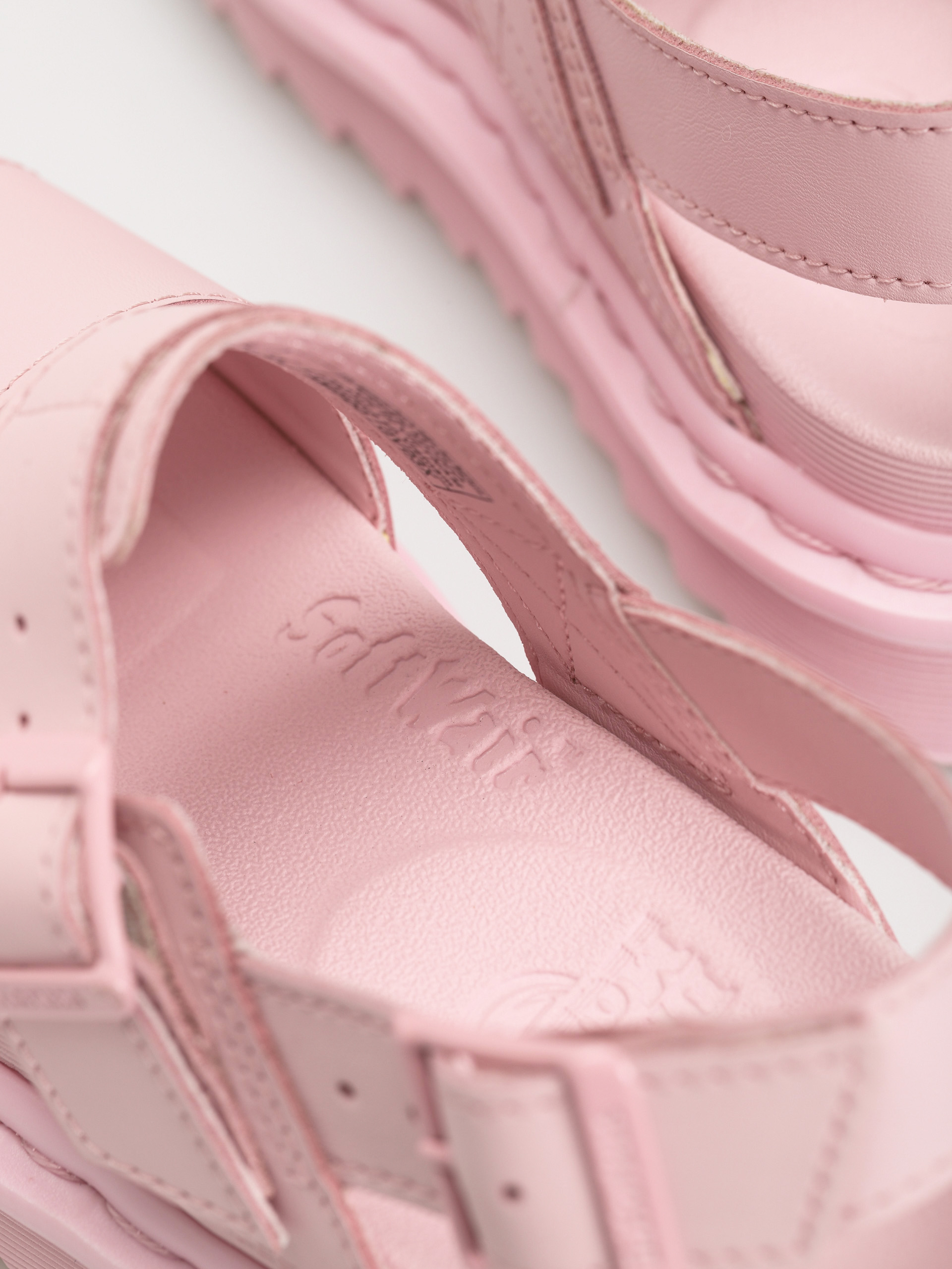 Dr. Martens Voss Mono Szandálok Wmn (chalk pink hydro)