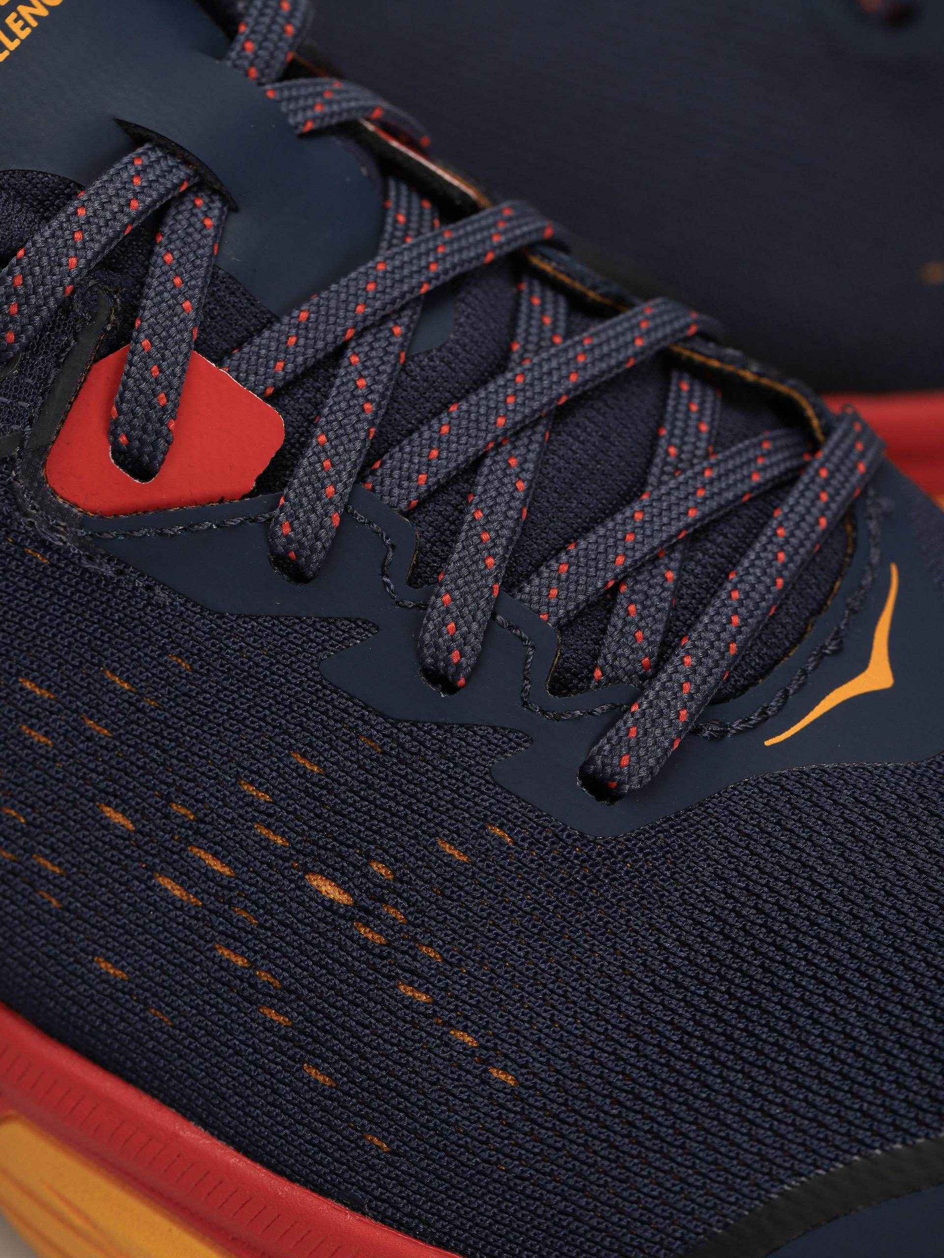 Hoka One One Challenger ATR 6 Cipők (outre space/radiant yellow)