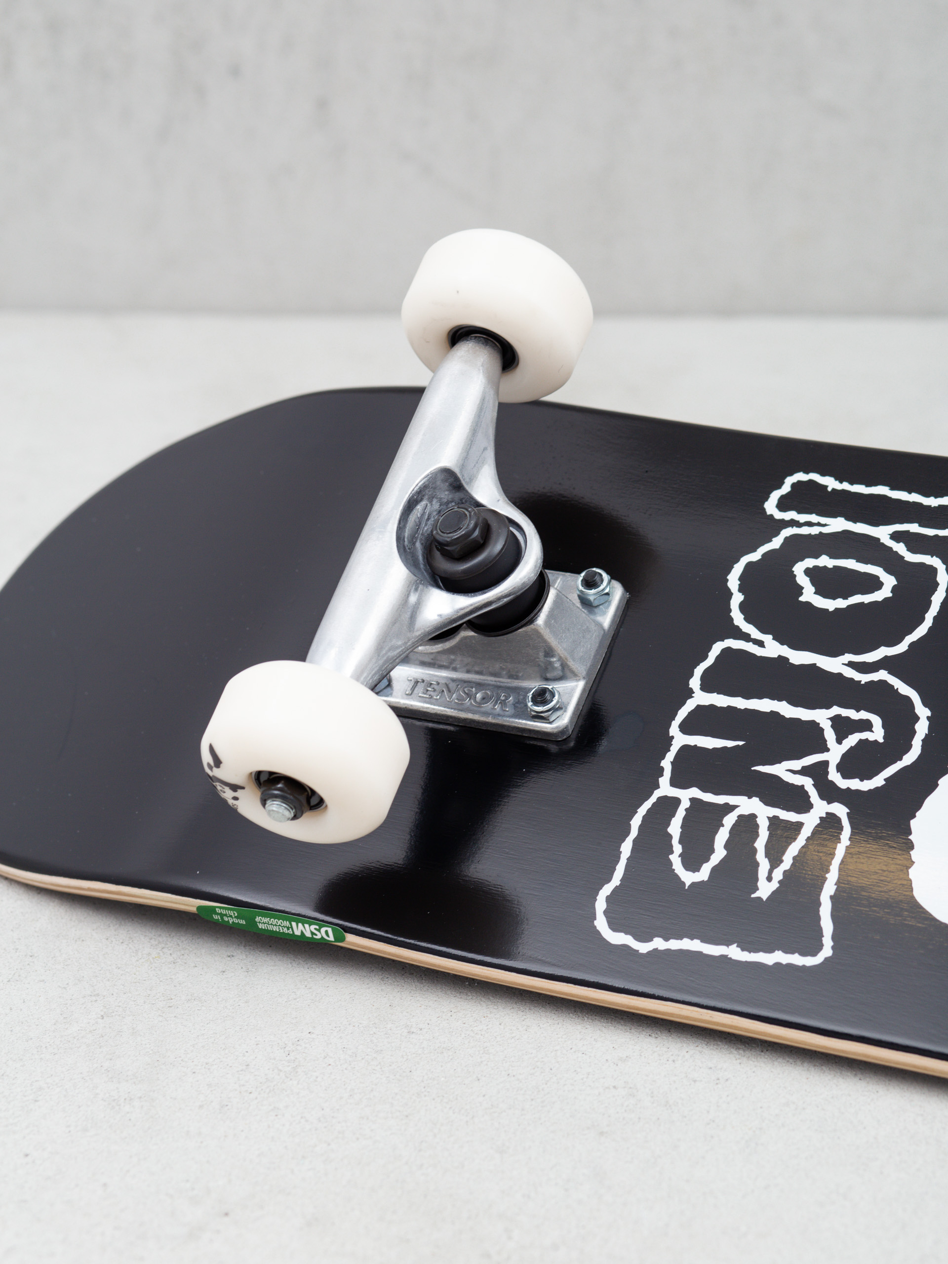 Enjoi Doesnt Fit Komplett gördeszka (black)