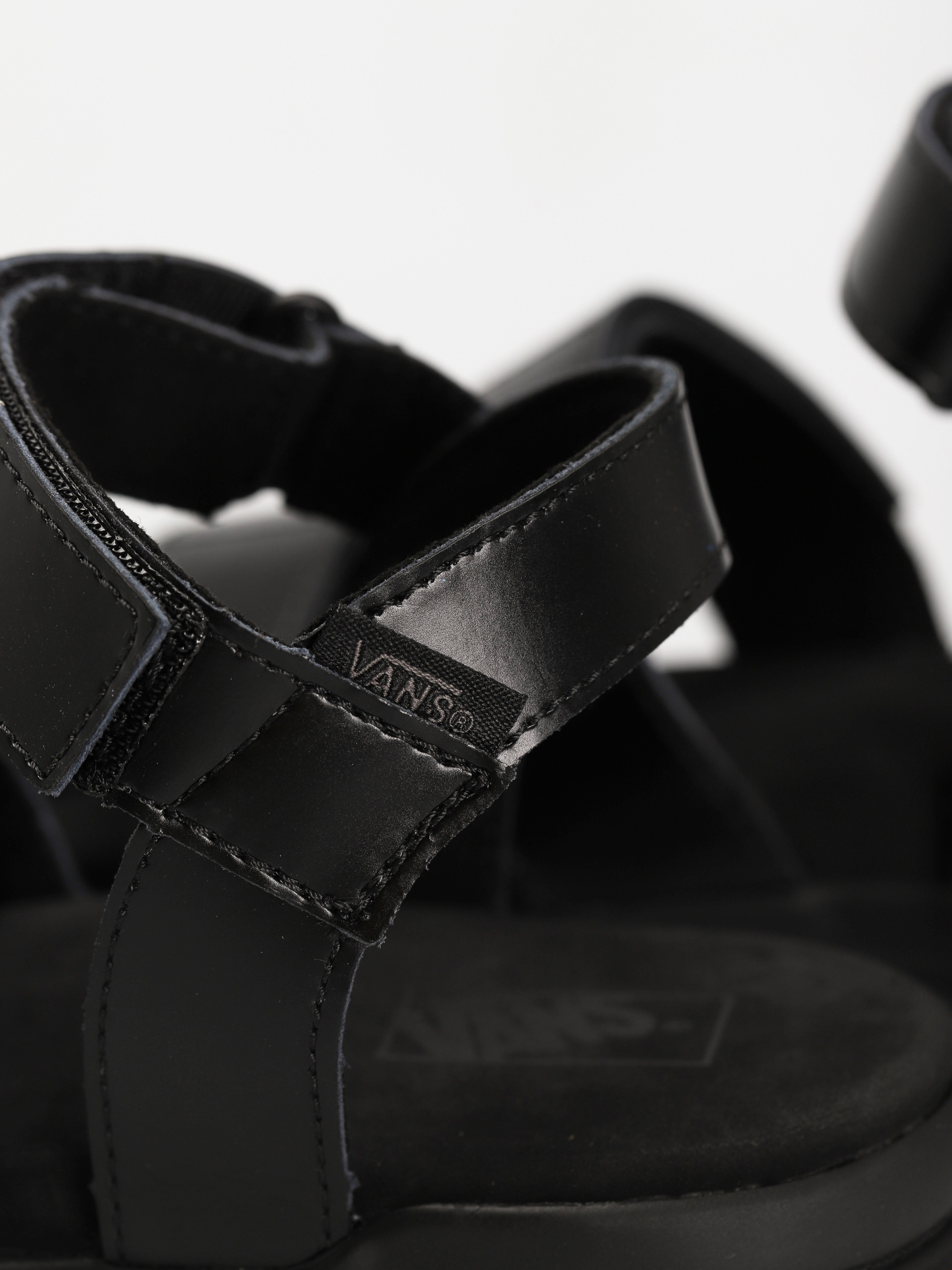 Vans Colfax Szandálok Wmn (black)