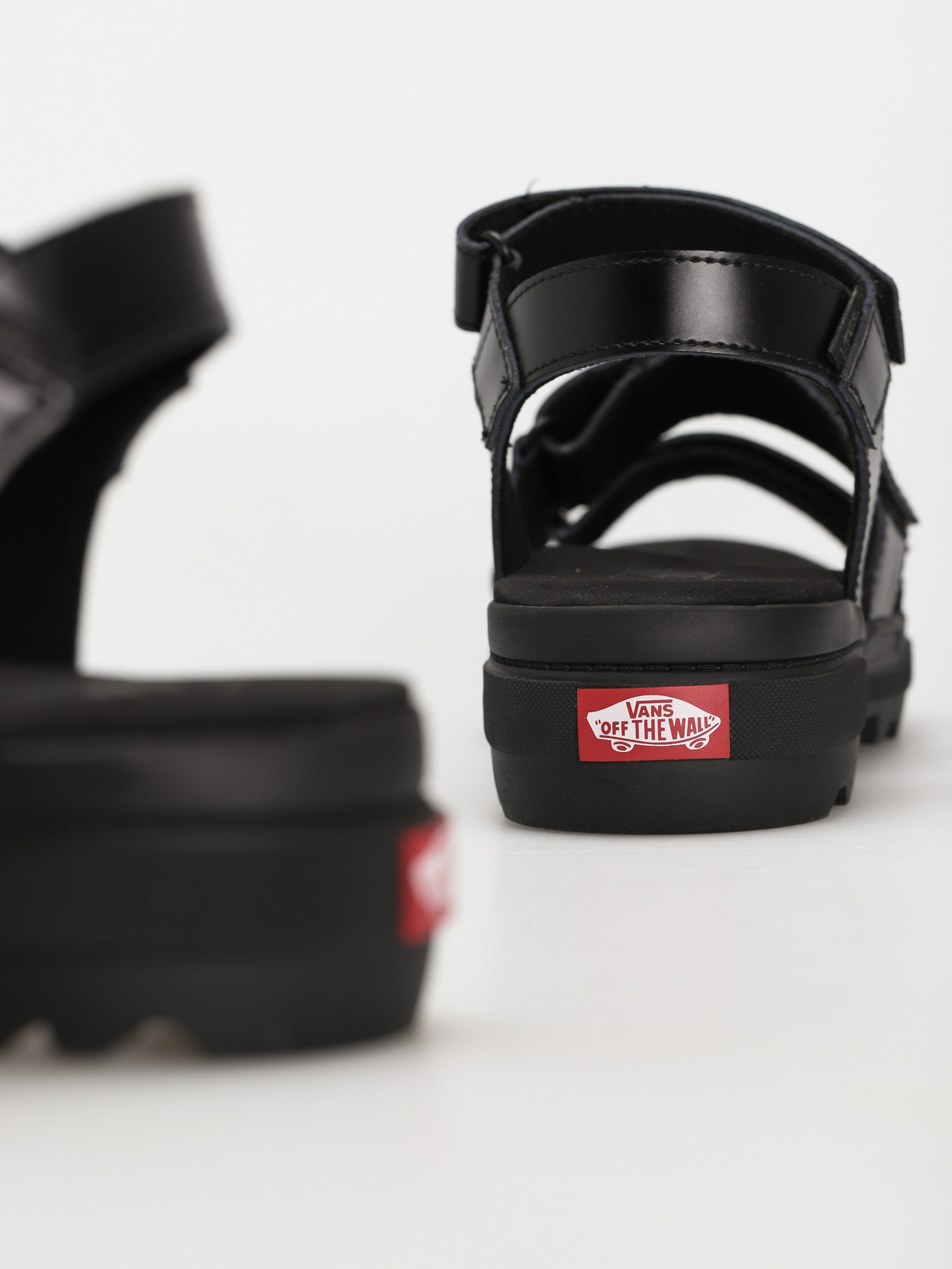 Vans Colfax Szandálok Wmn (black)