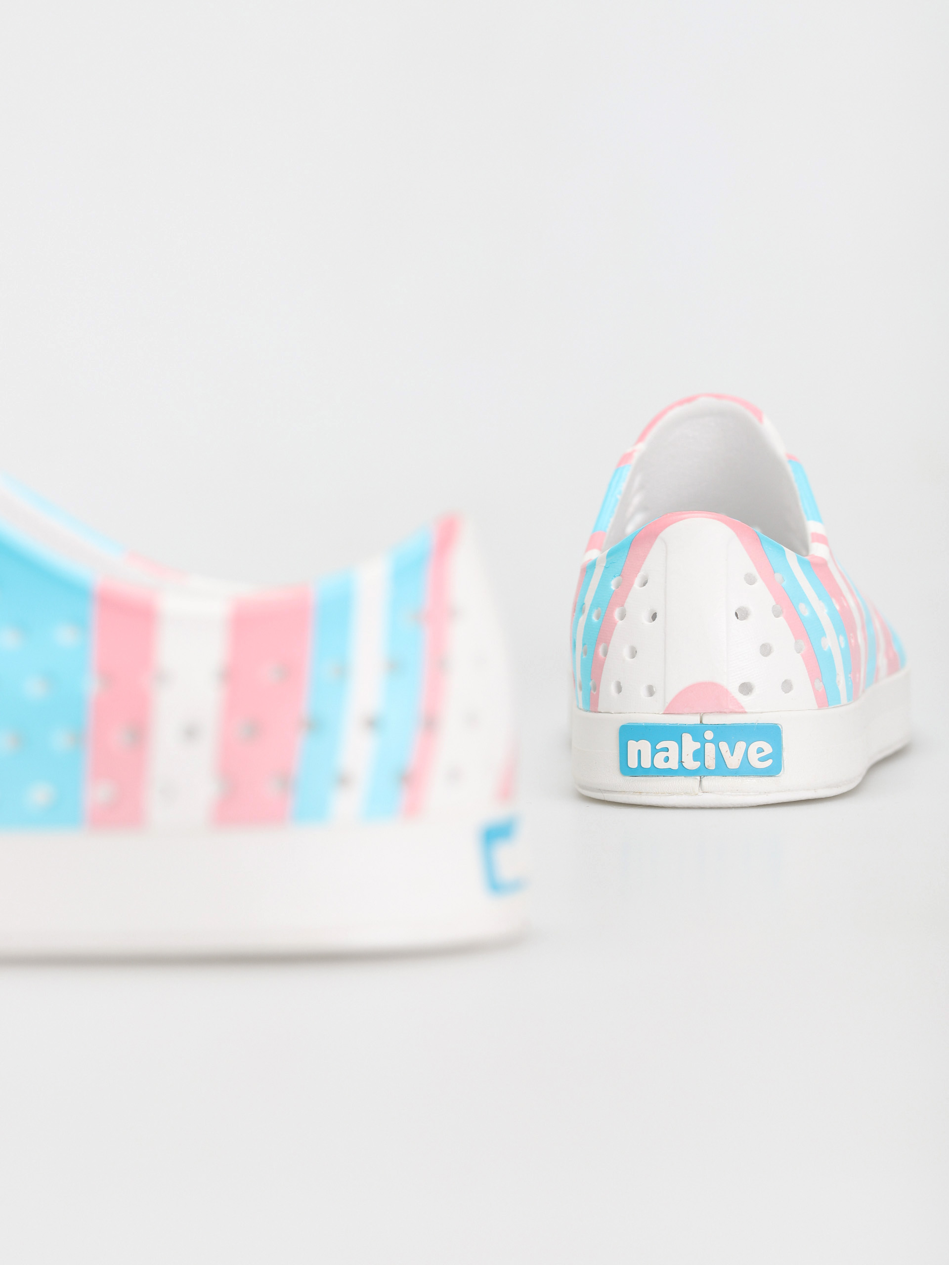 Native Jefferson Print Cipők (shell white/shell white/pastel multi stripe)