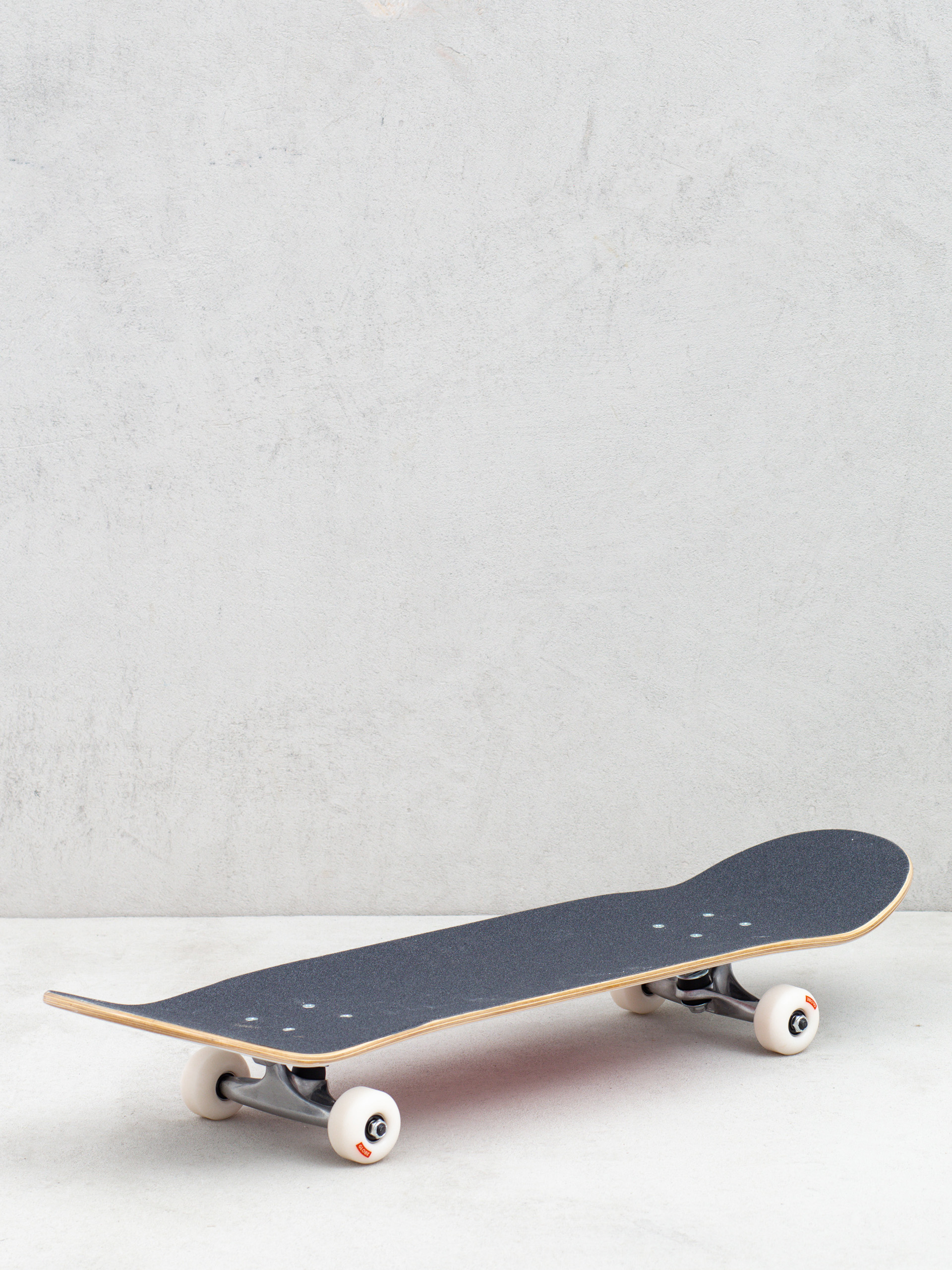 Globe G0 Block Serif Komplett gördeszka (white/red)