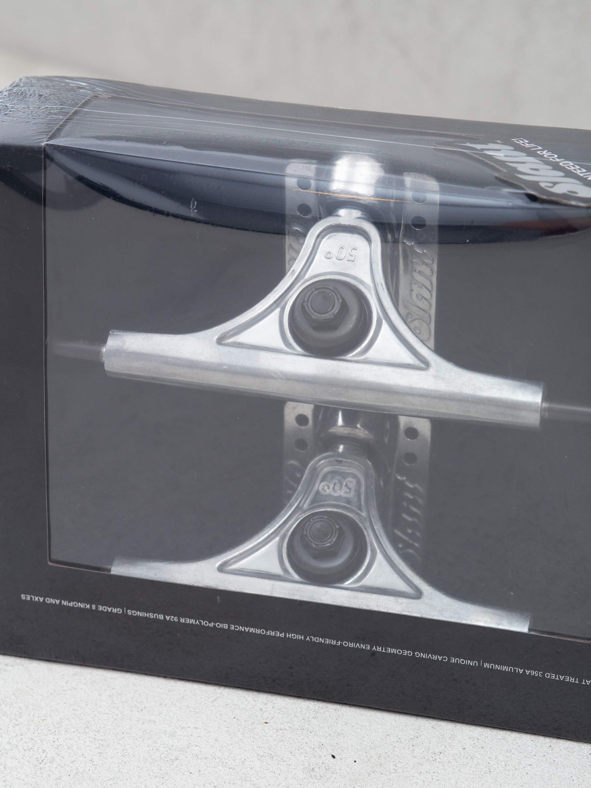 Globe Slant Reverse Kingpin Gördeszka felfüggesztés (raw/raw)