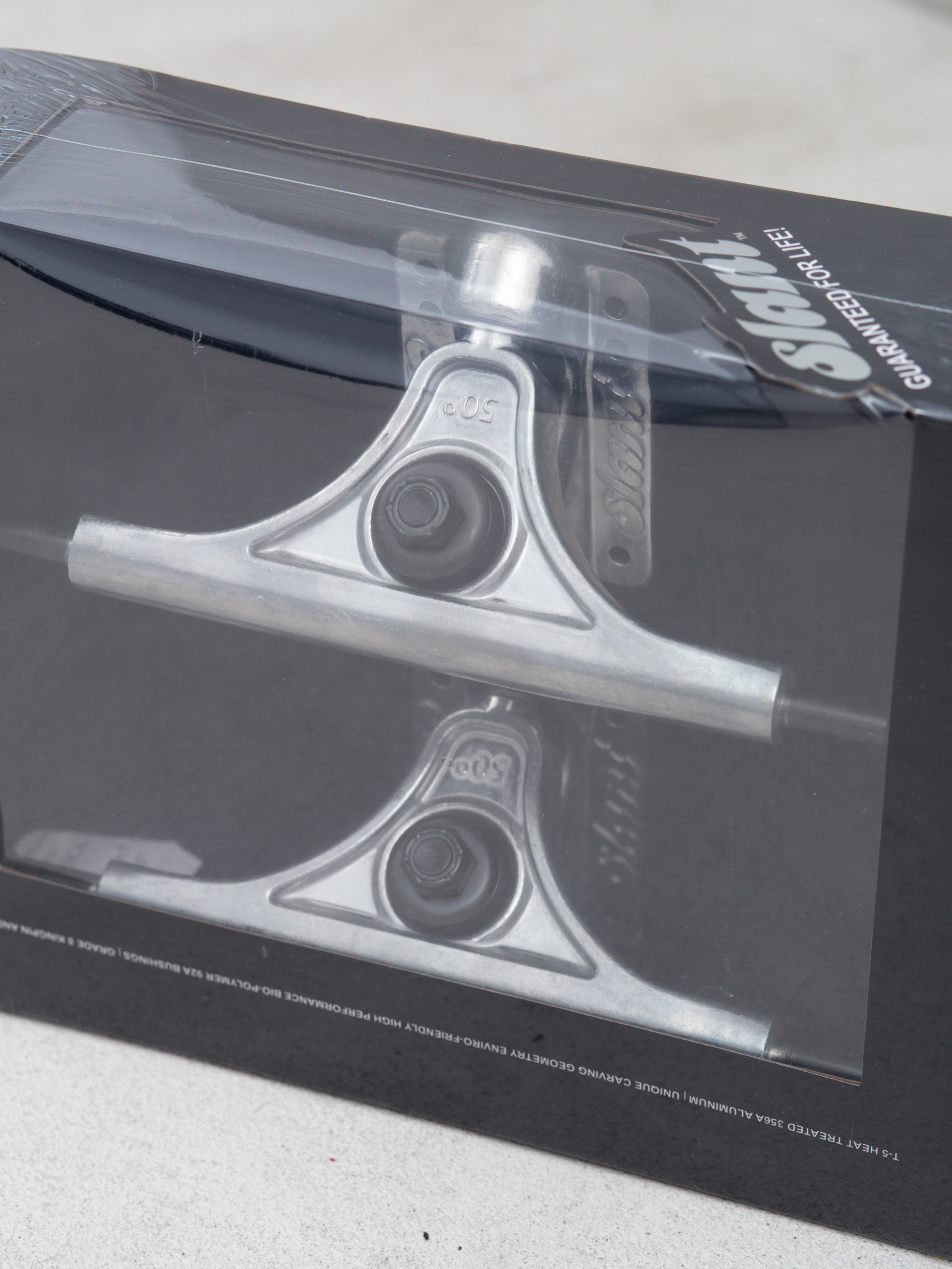 Globe Slant Reverse Kingpin Gördeszka felfüggesztés (raw/raw)