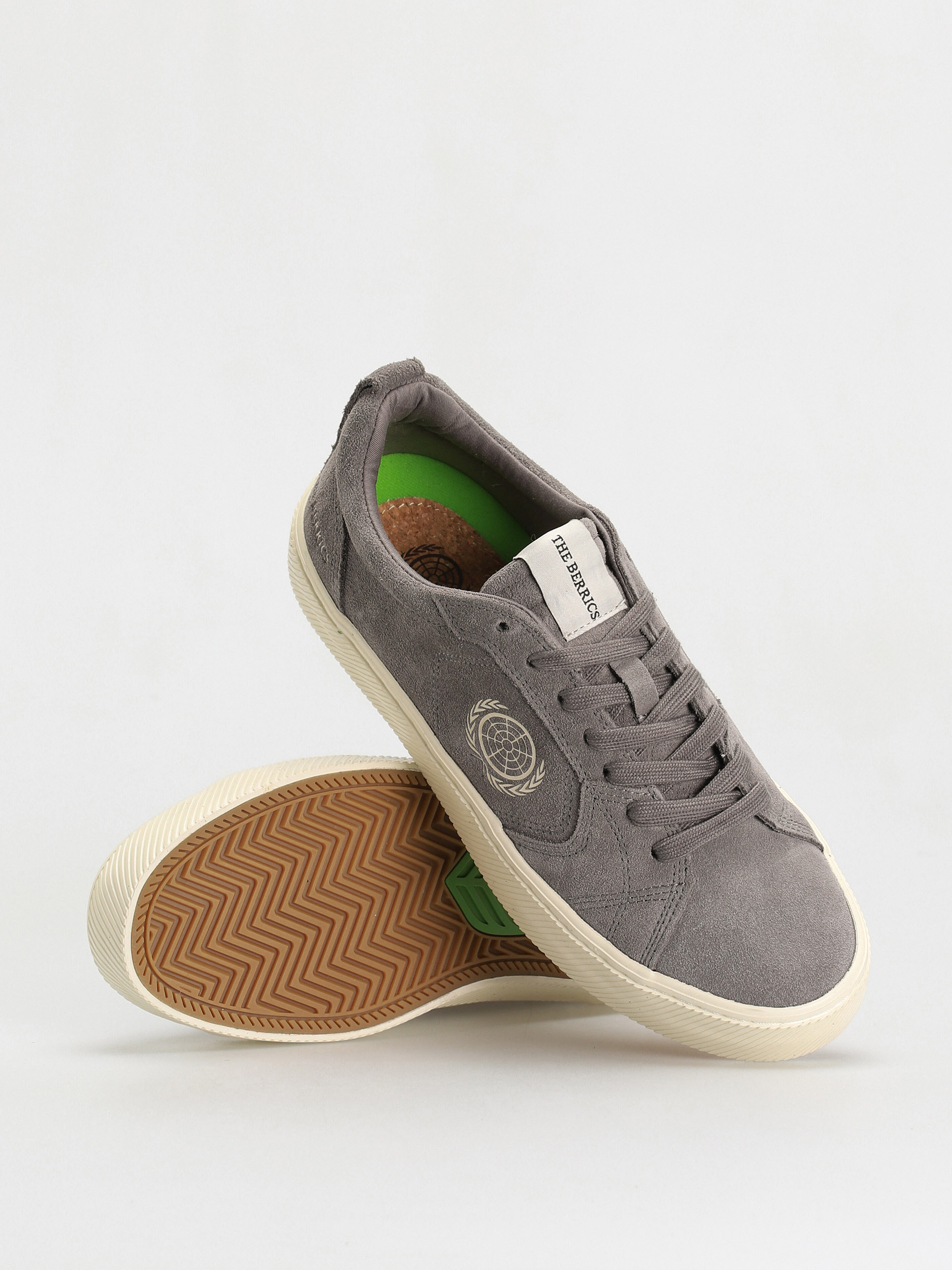 Cariuma Catiba Pro Berrics Cipők (charcoal grey suede)