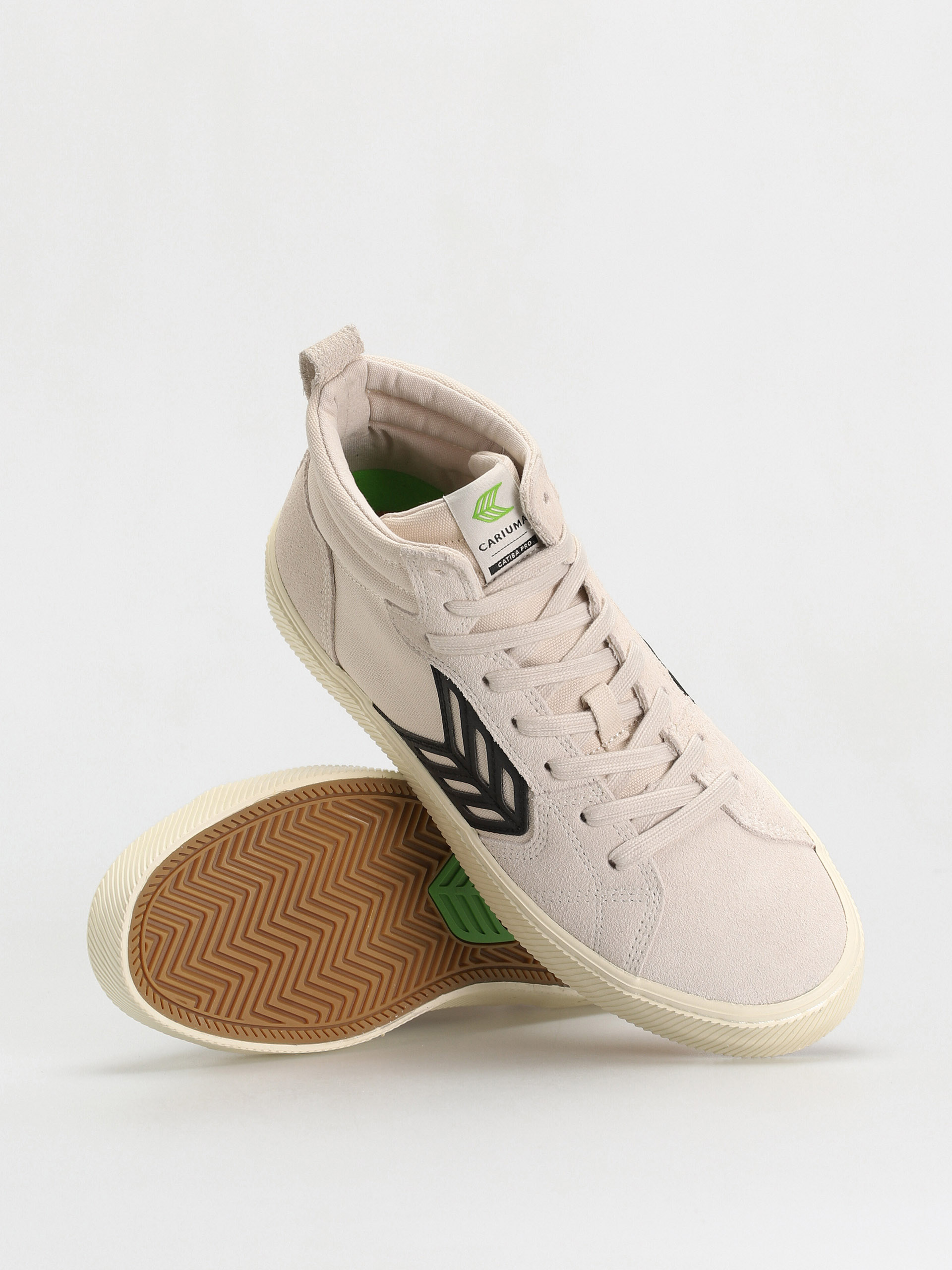 Cariuma Catiba High Pro Cipők (vintage white suede and canvas black logo)